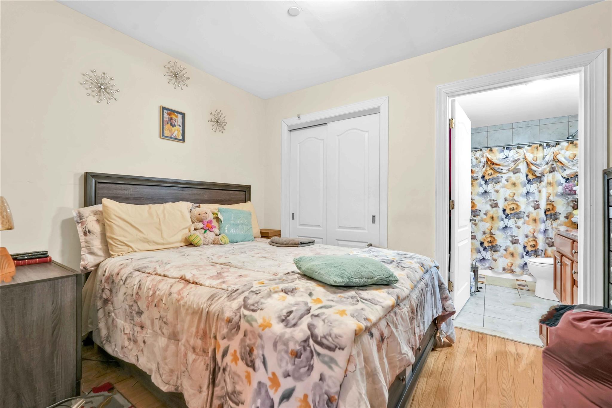 Single Family 60th Dr  Queens, NY 11379, MLS-819629-16
