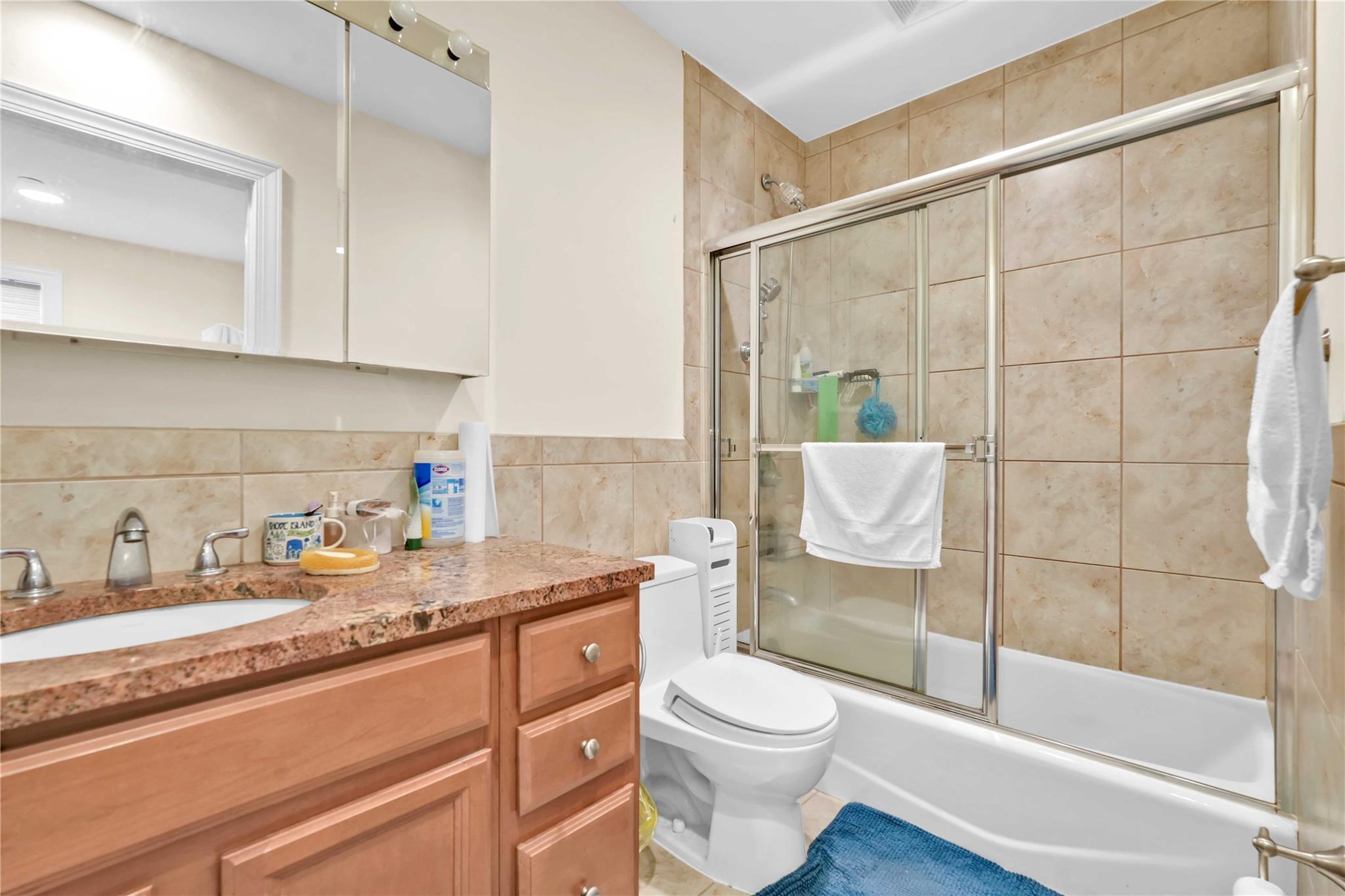Single Family 60th Dr  Queens, NY 11379, MLS-819629-38