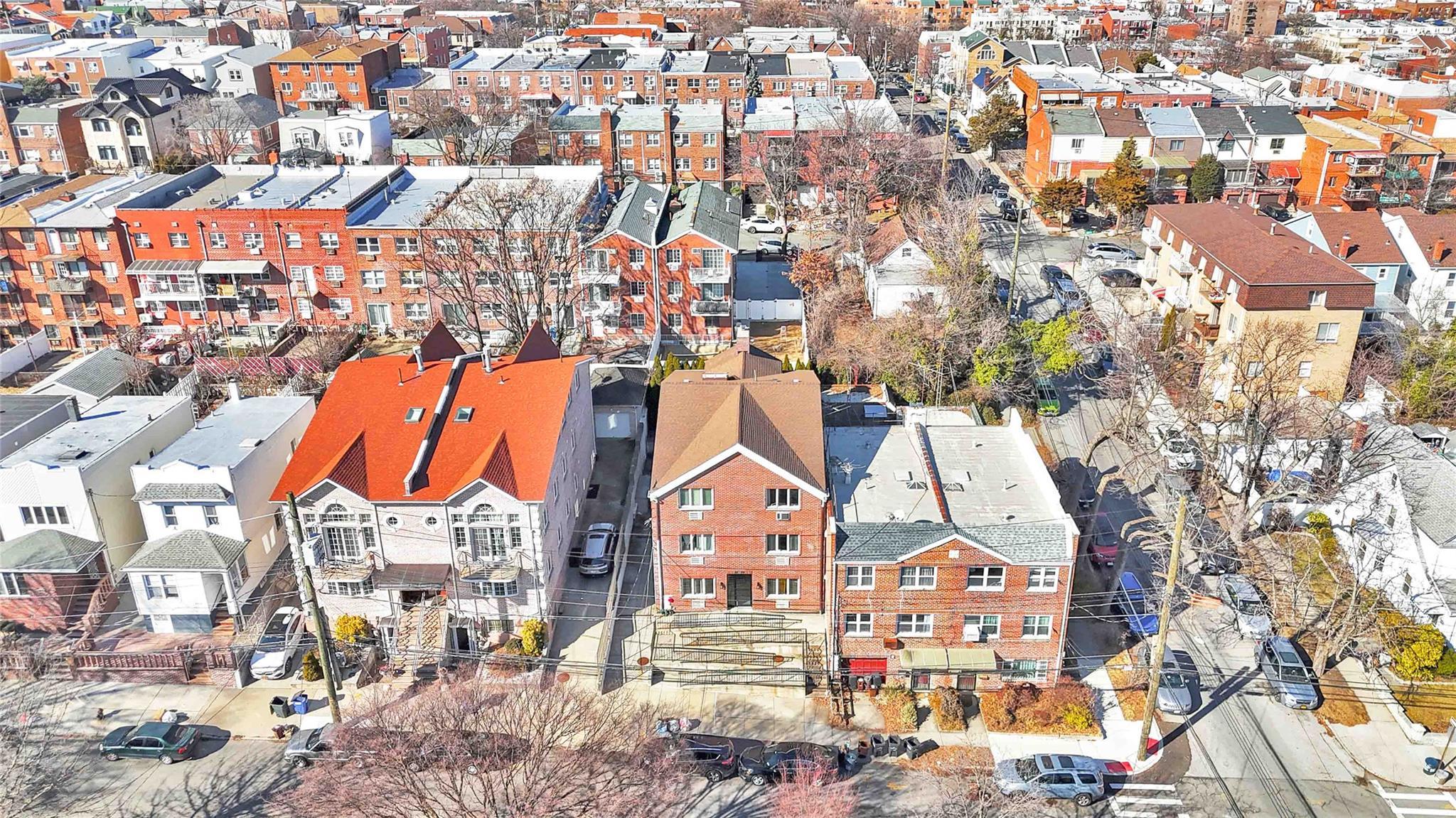 Single Family 60th Dr  Queens, NY 11379, MLS-819629-46