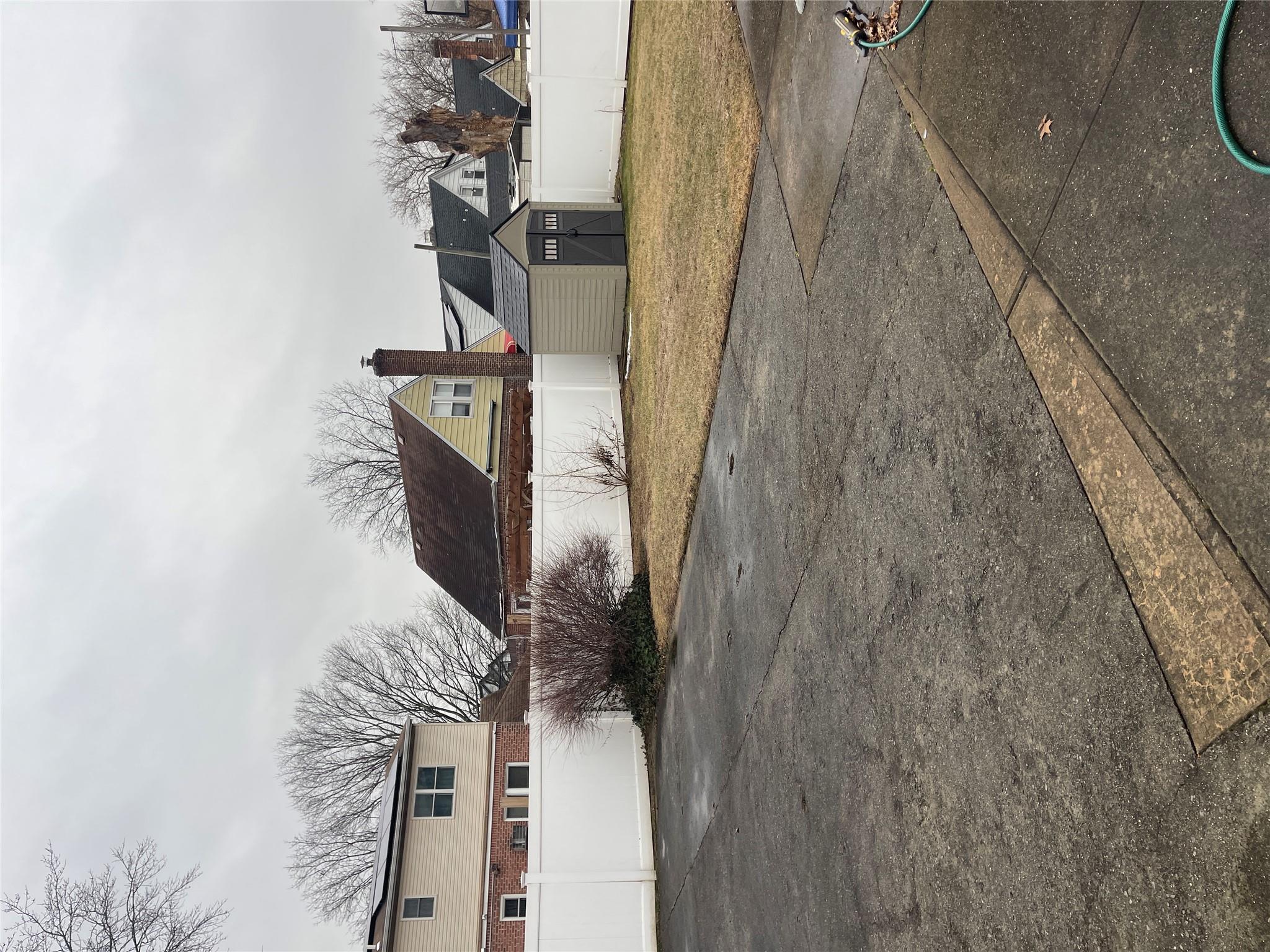 Single Family Dewitt  Nassau County, NY 11580, MLS-819666-10