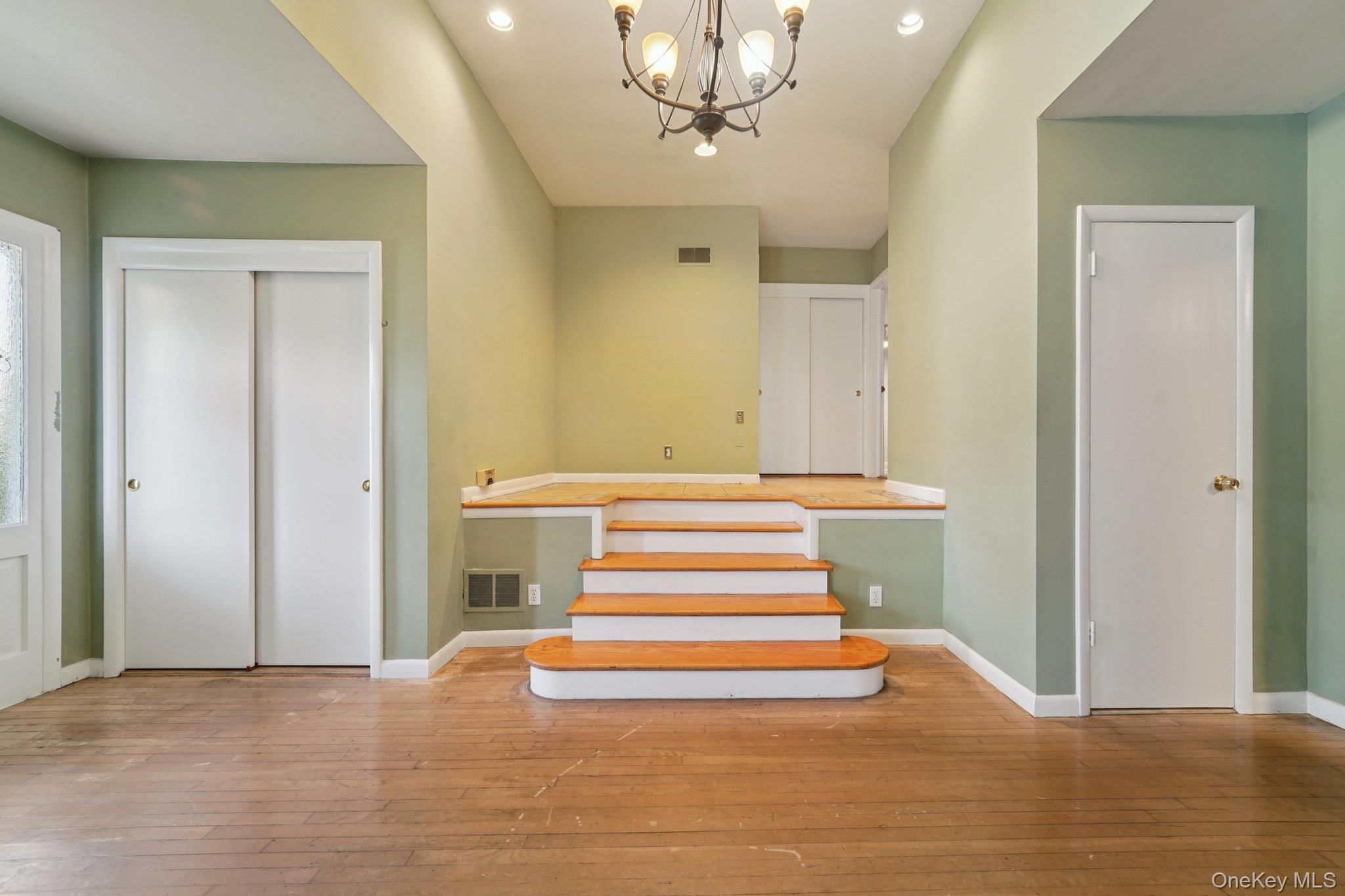 Single Family Pamela  Westchester County, NY 10804, MLS-819803-2