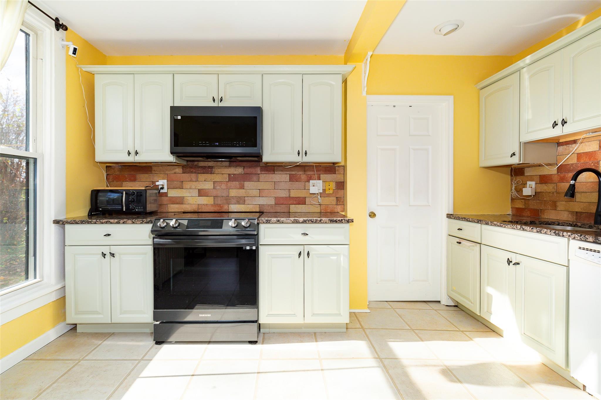 Single Family Andrews  Dutchess County, NY 12590, MLS-819851-14