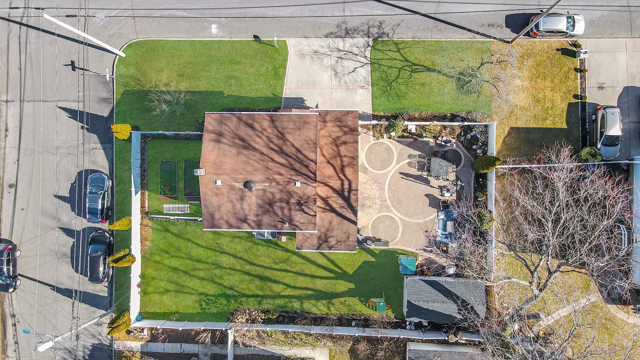 Single Family Lincoln  Suffolk County, NY 11717, MLS-819852-10