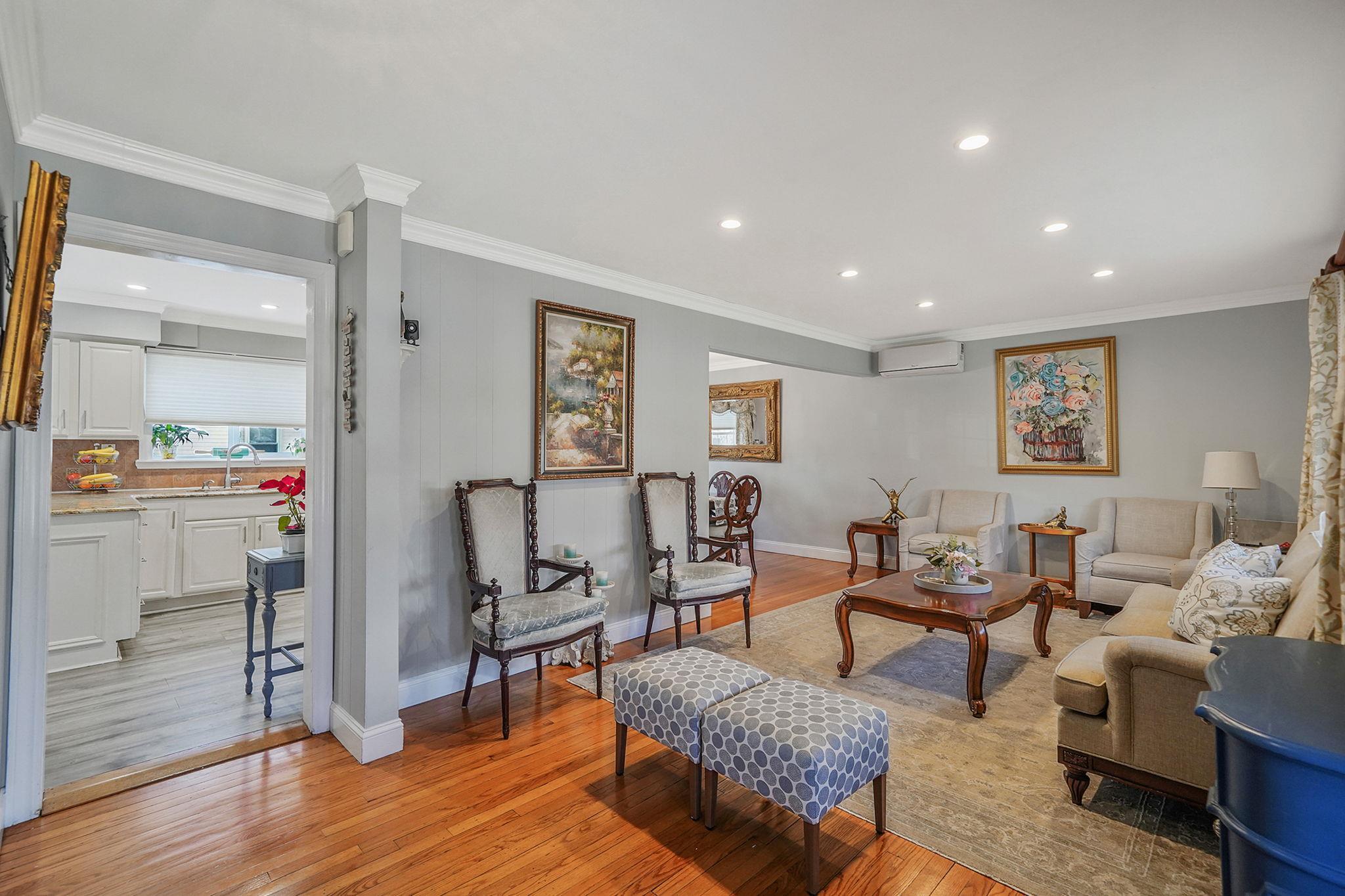 Single Family Lincoln  Suffolk County, NY 11717, MLS-819852-12