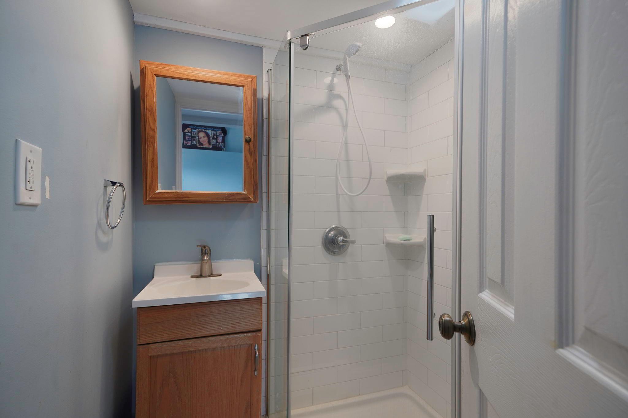 Single Family Lincoln  Suffolk County, NY 11717, MLS-819852-38