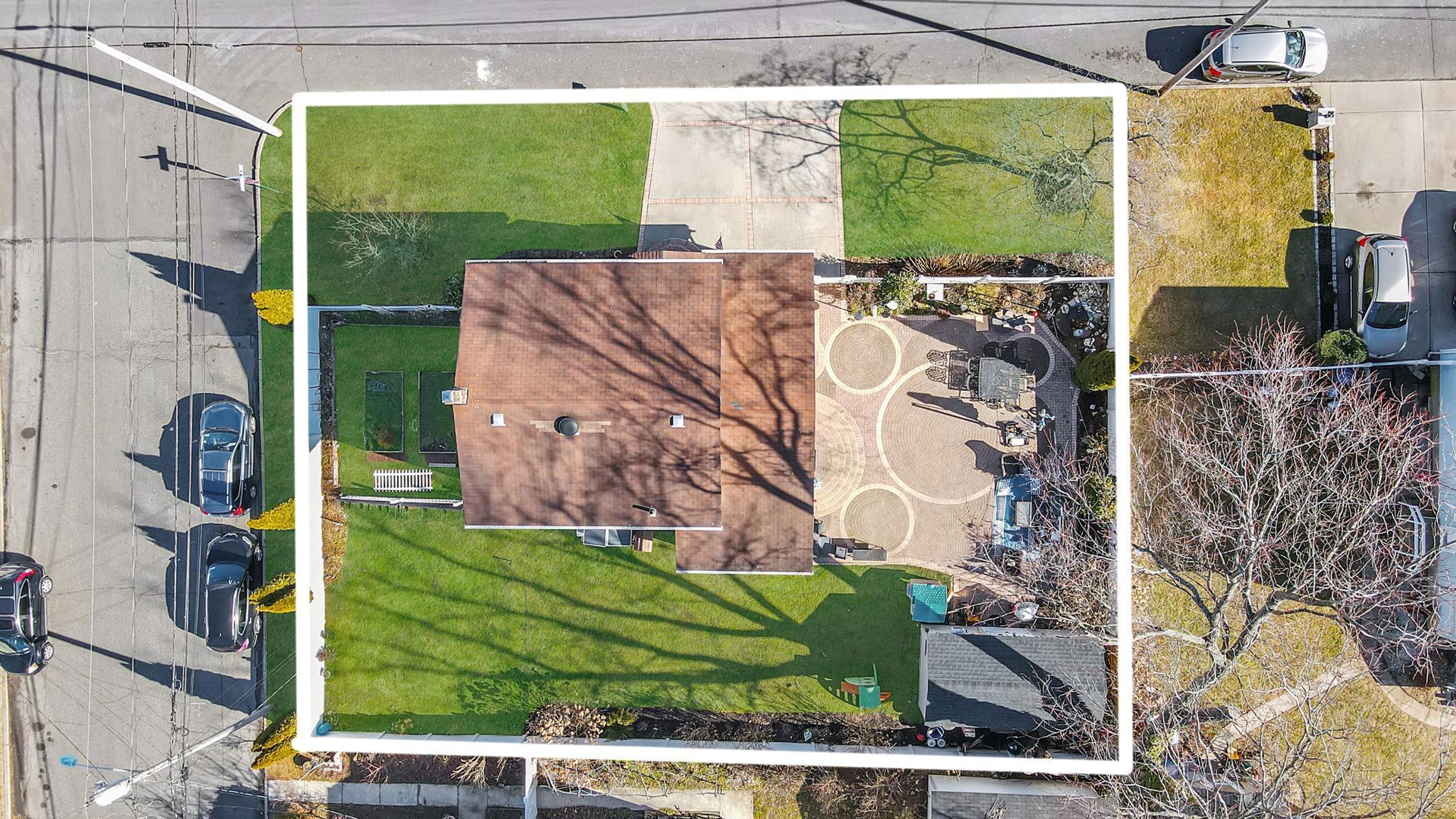 Single Family Lincoln  Suffolk County, NY 11717, MLS-819852-9