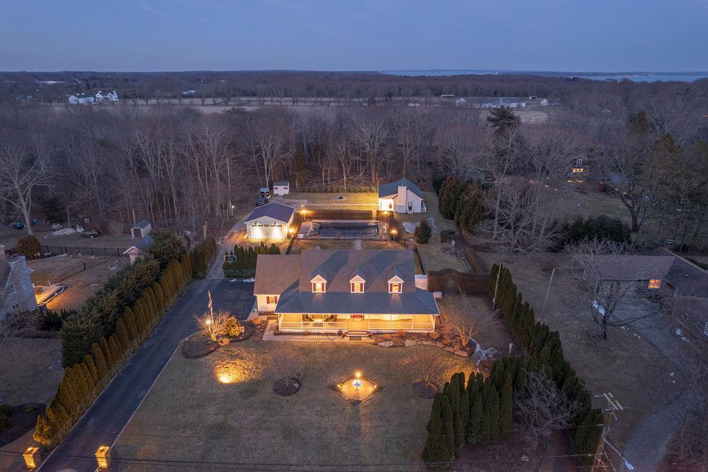 Single Family in Southold - Ole Jule  Suffolk County, NY 11952