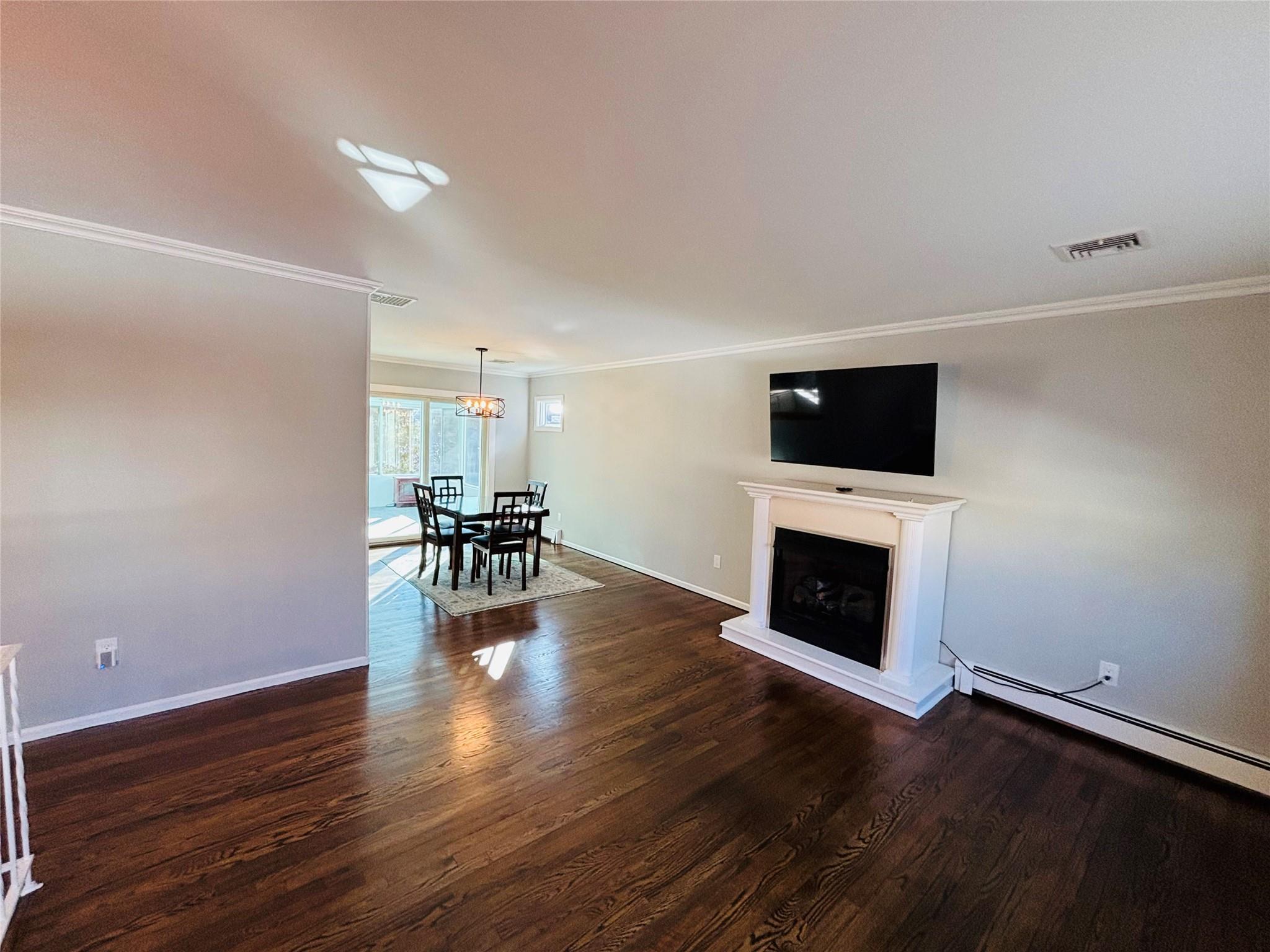 Single Family Bell  Nassau County, NY 11709, MLS-819900-3