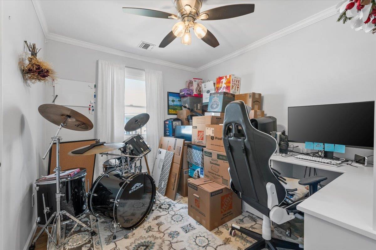 Single Family Parkway  Nassau County, NY 11510, MLS-819908-21