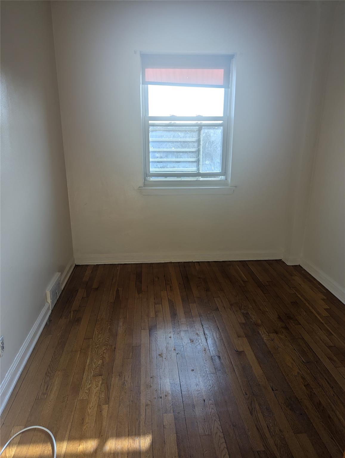 Apartment 212th  Bronx, NY 10469, MLS-819945-11