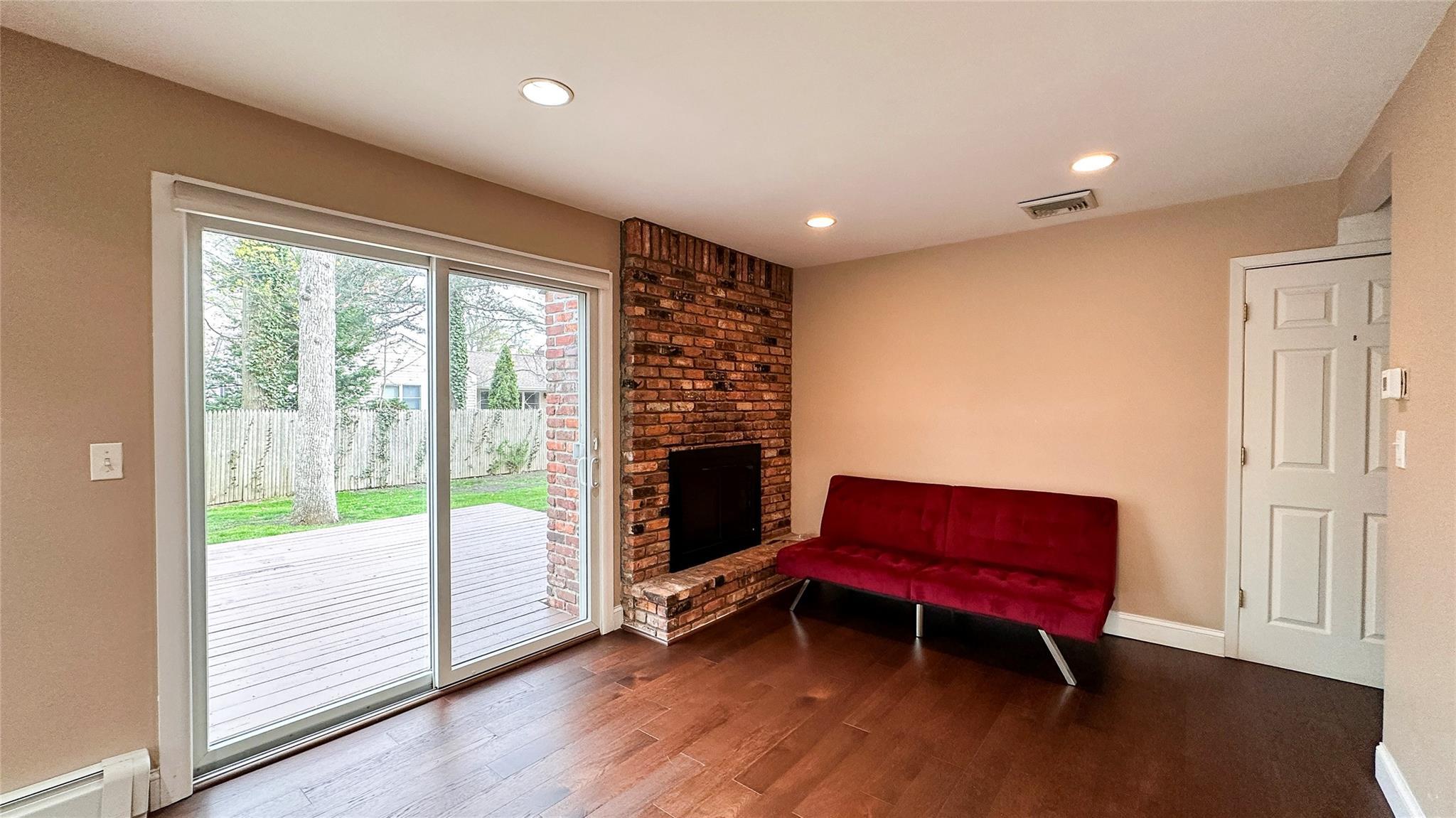 Single Family Melville  Nassau County, NY 11735, MLS-819967-8
