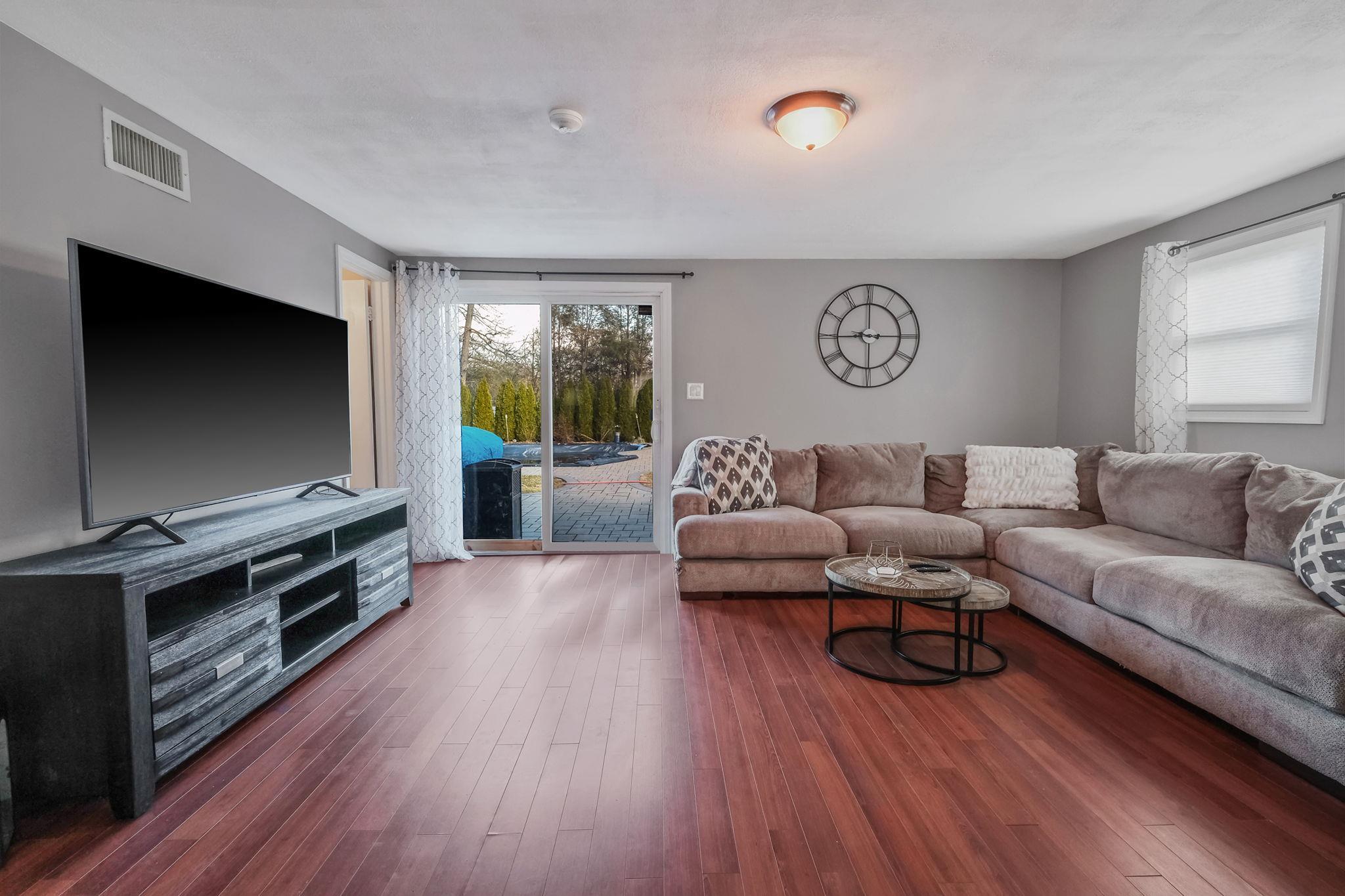 Single Family Kennedy  Suffolk County, NY 11776, MLS-820010-26