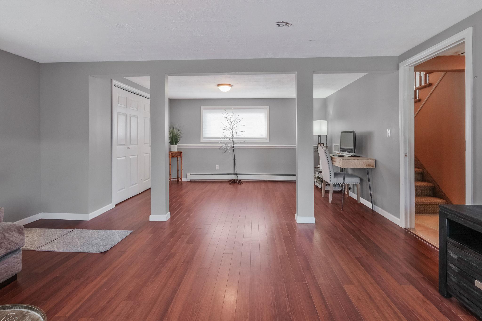 Single Family Kennedy  Suffolk County, NY 11776, MLS-820010-27