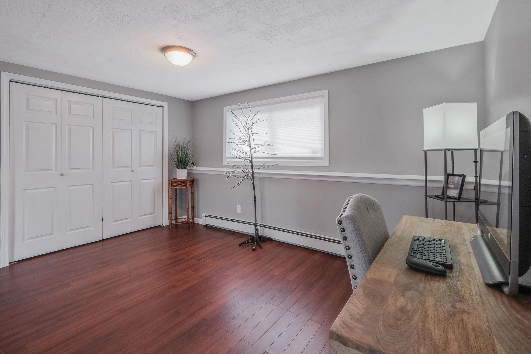 Single Family Kennedy  Suffolk County, NY 11776, MLS-820010-28