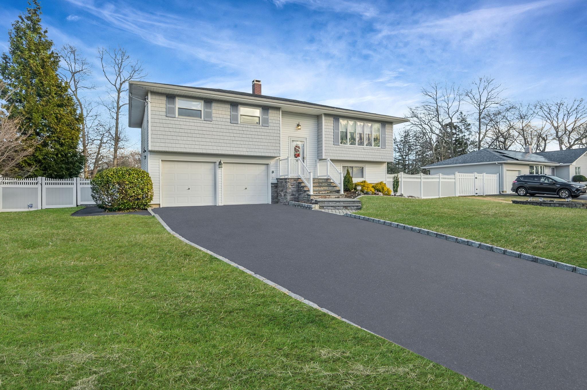Single Family Kennedy  Suffolk County, NY 11776, MLS-820010-3