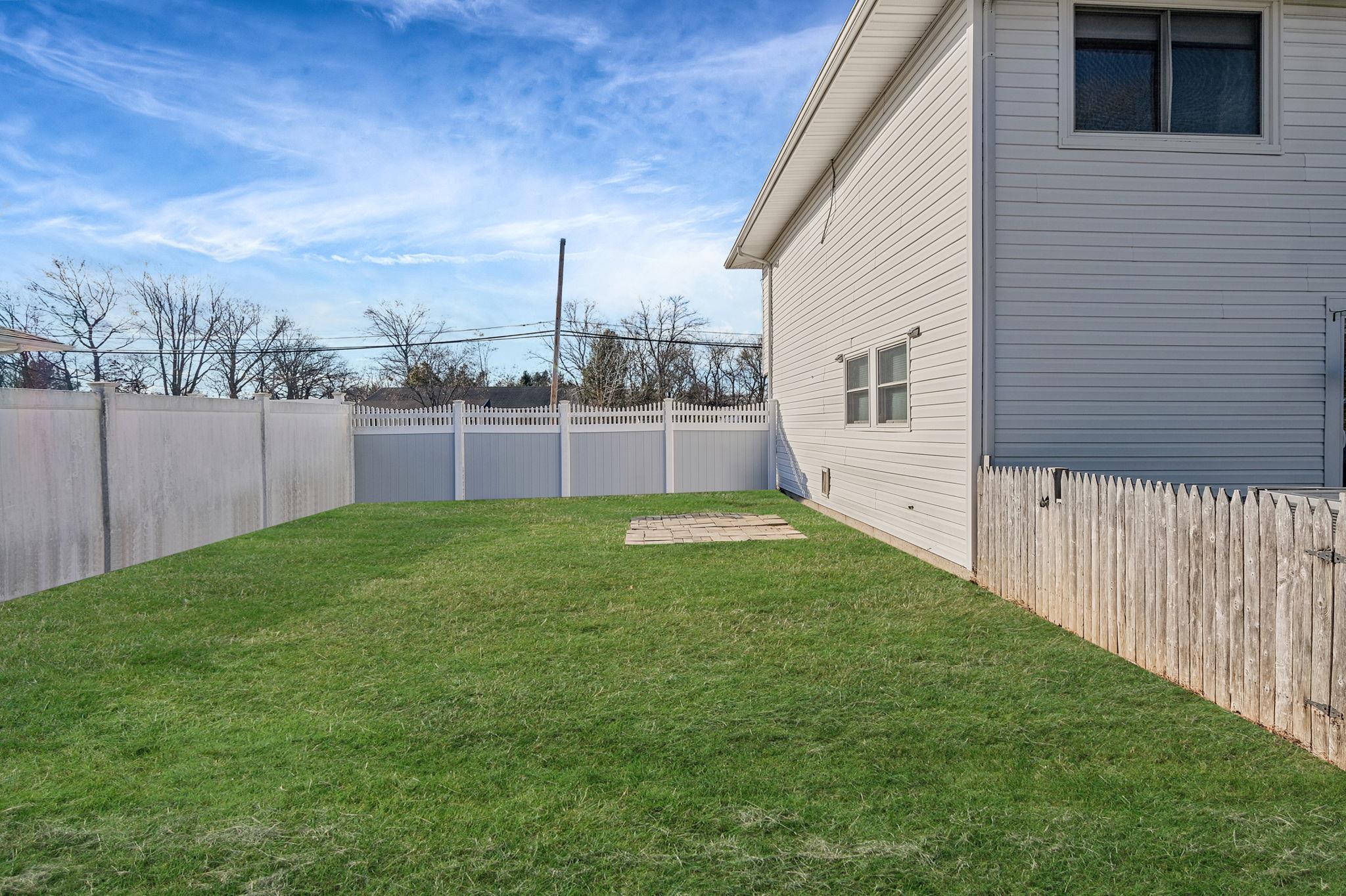 Single Family Kennedy  Suffolk County, NY 11776, MLS-820010-5