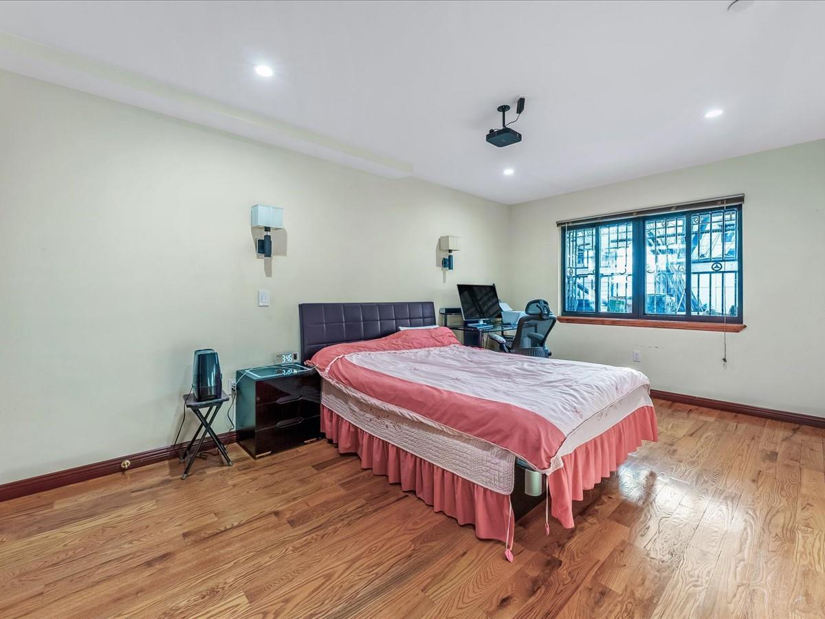Single Family 97th  Queens, NY 11369, MLS-820055-15