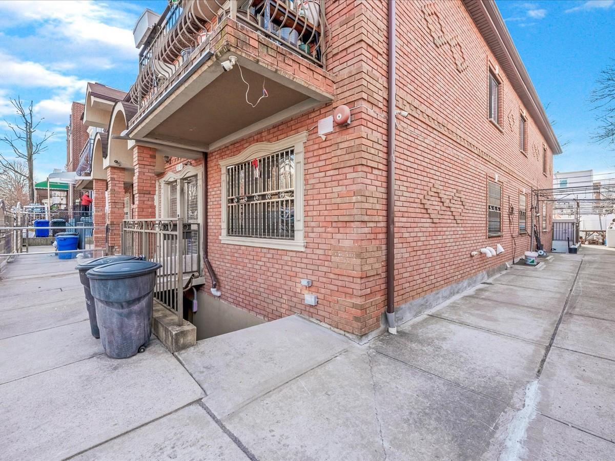 Single Family 97th  Queens, NY 11369, MLS-820055-25