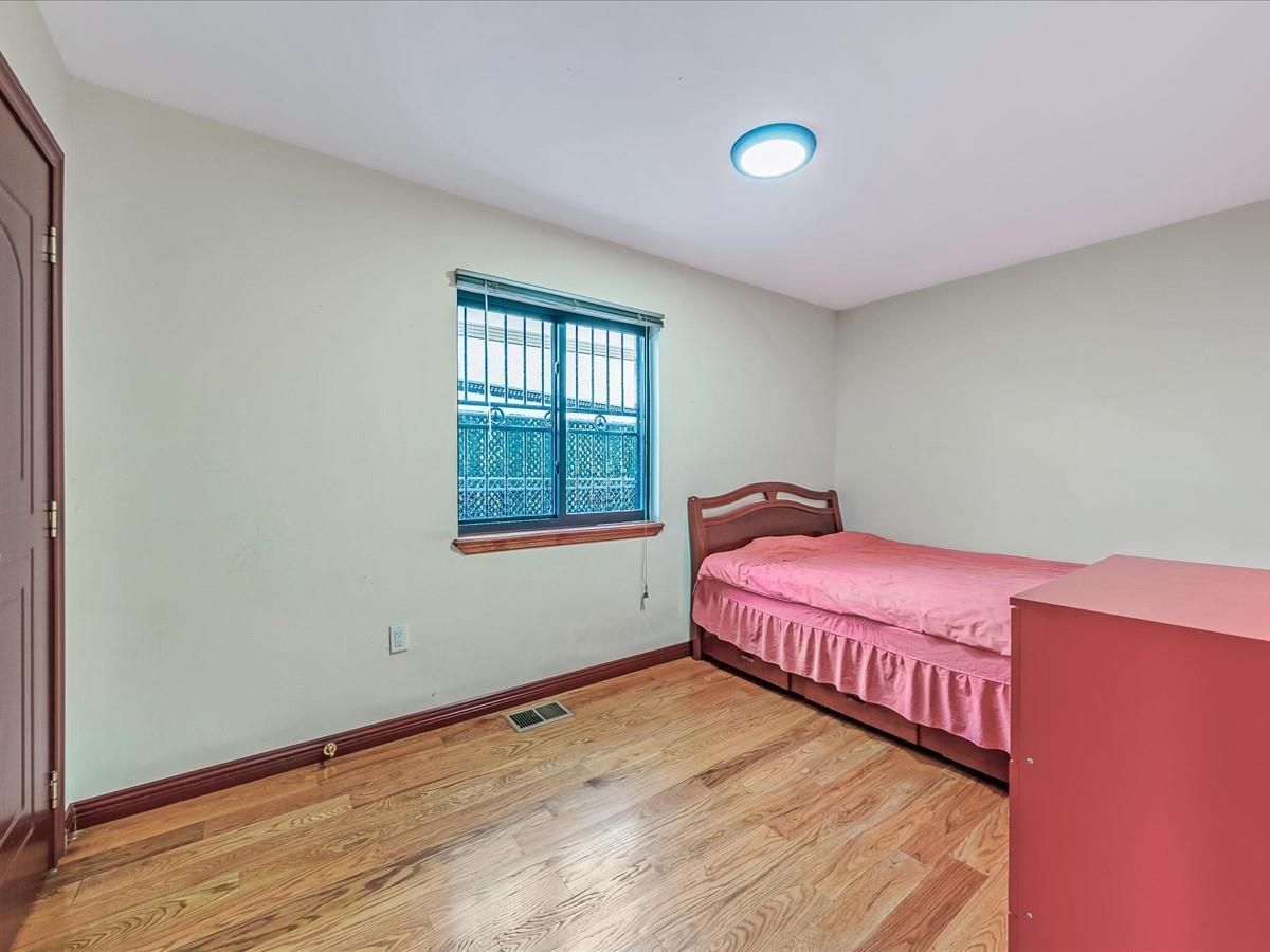 Single Family 97th  Queens, NY 11369, MLS-820055-26