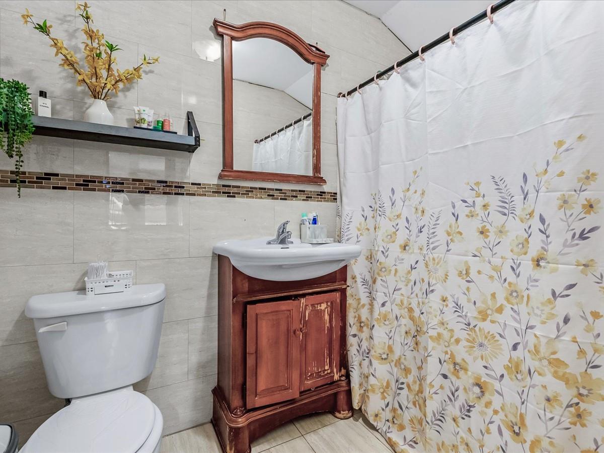 Single Family 97th  Queens, NY 11369, MLS-820055-28