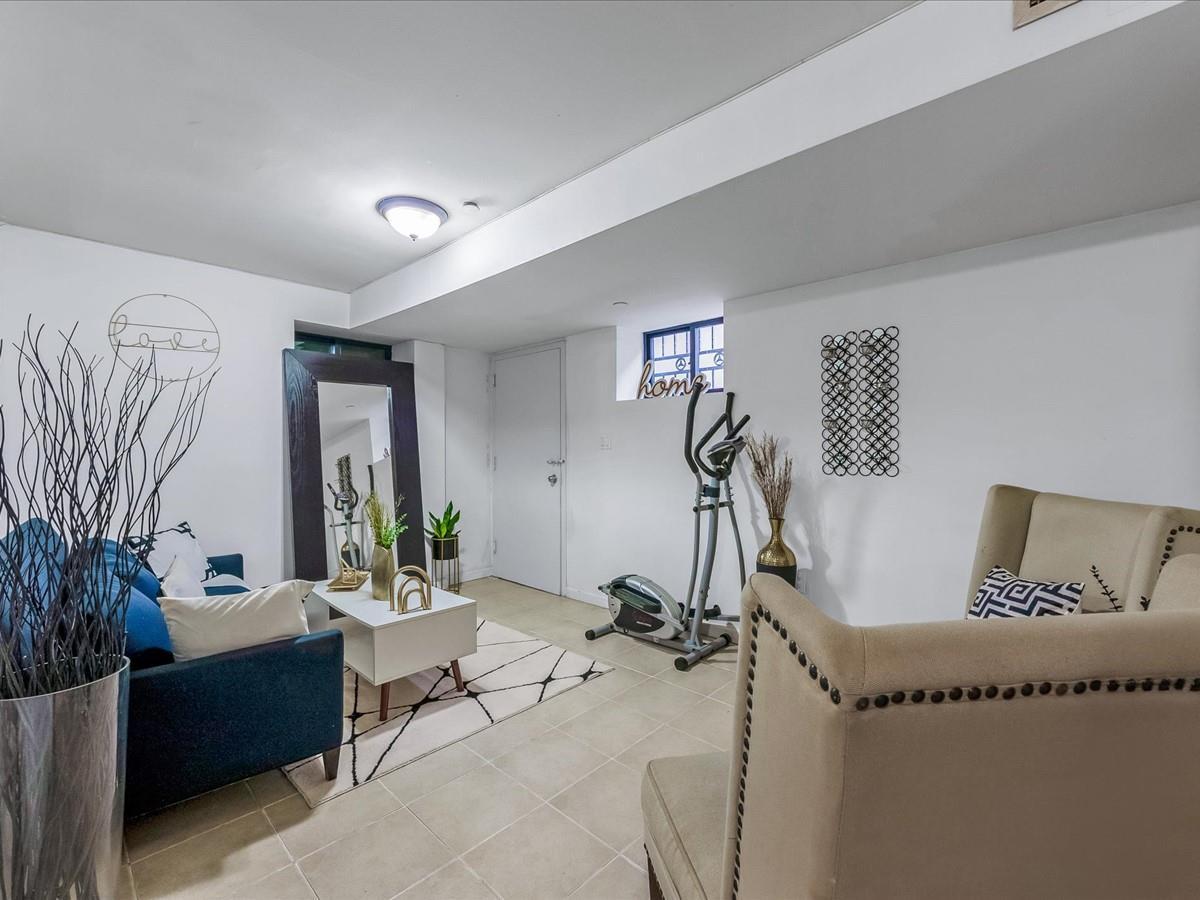 Single Family 97th  Queens, NY 11369, MLS-820055-31