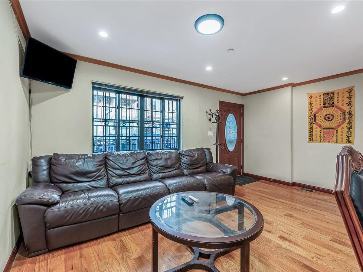 Single Family 97th  Queens, NY 11369, MLS-820055-7