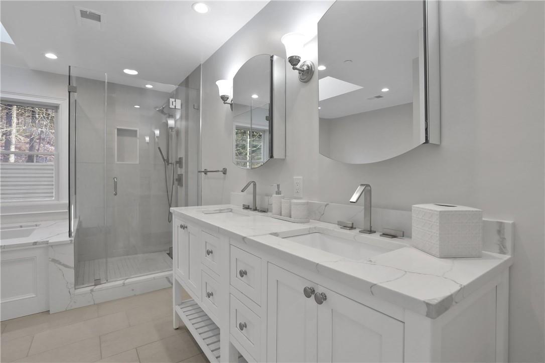 Single Family Taxter  Westchester County, NY 10533, MLS-820070-12