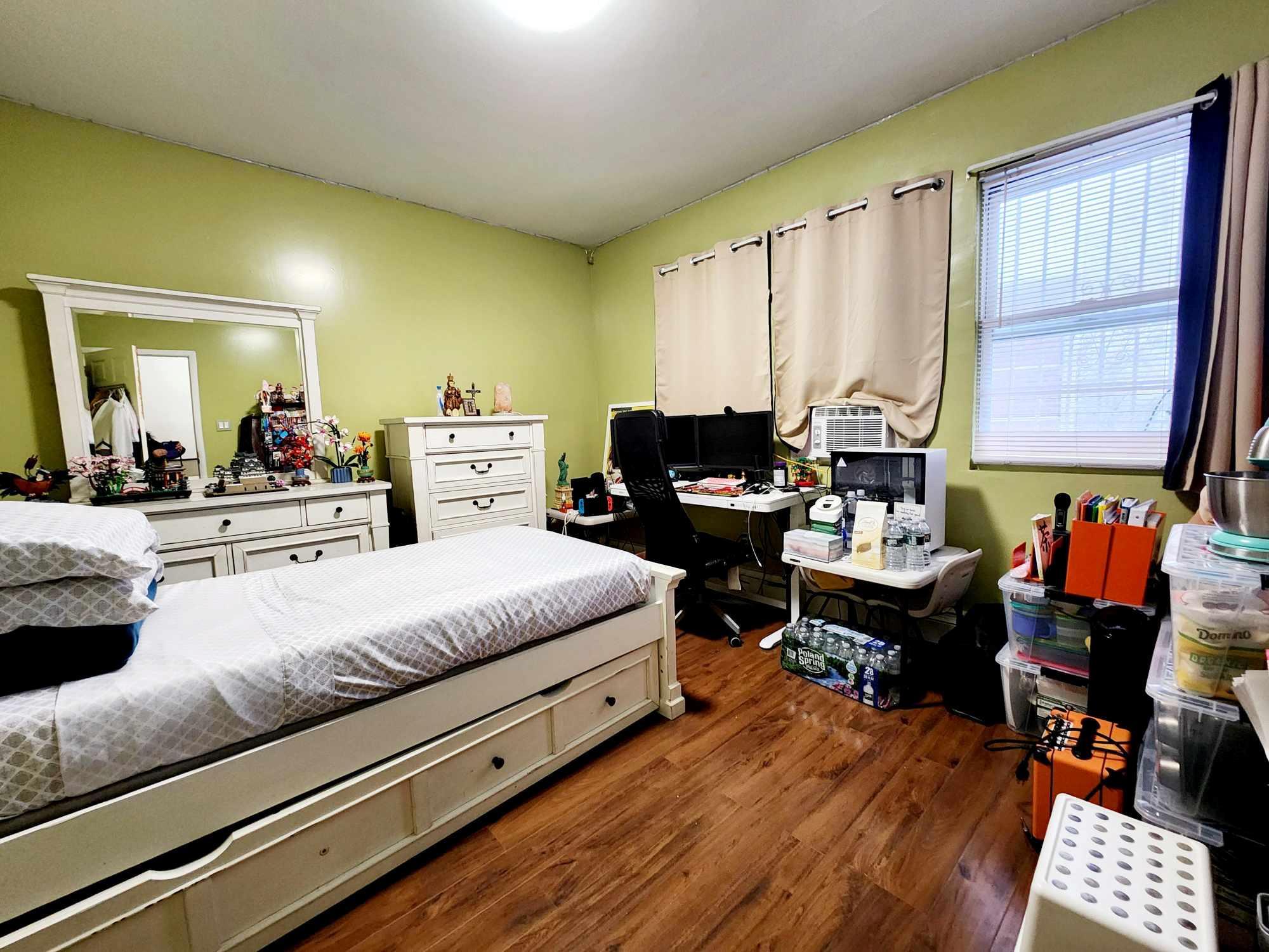 Single Family Seabury  Queens, NY 11373, MLS-820354-20