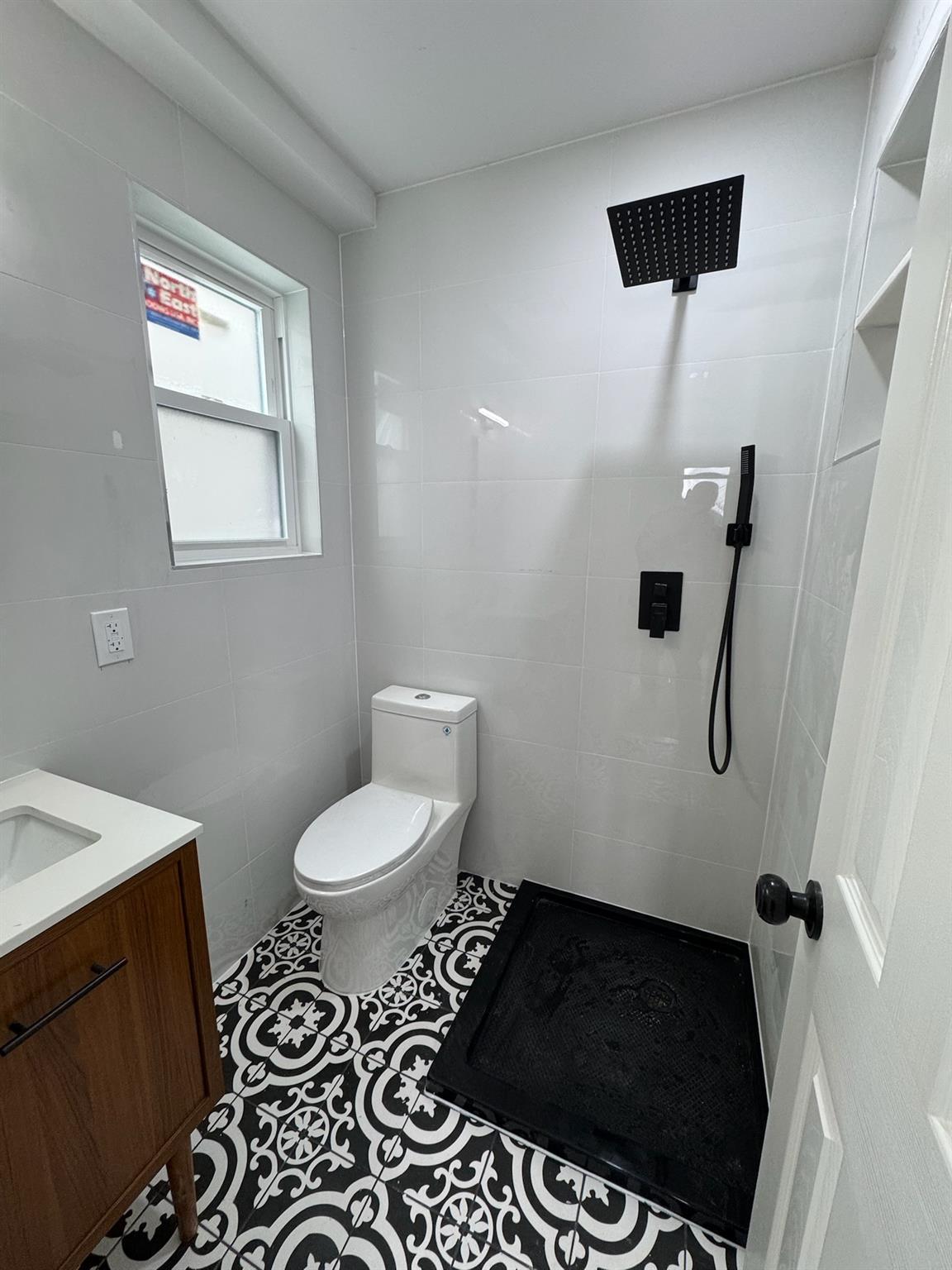 Single Family 195th  Queens, NY 11413, MLS-820360-10