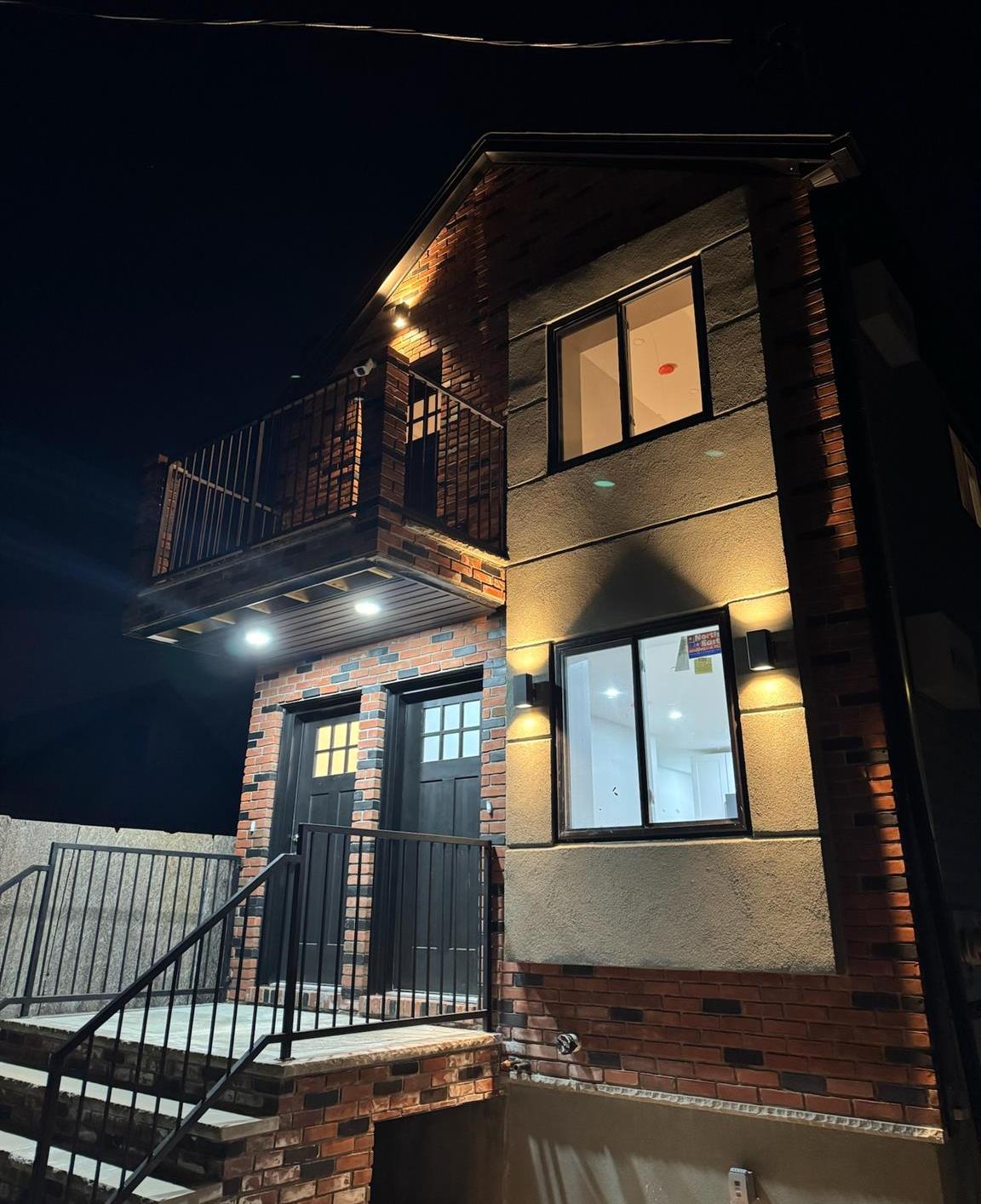 Single Family 195th  Queens, NY 11413, MLS-820360-16