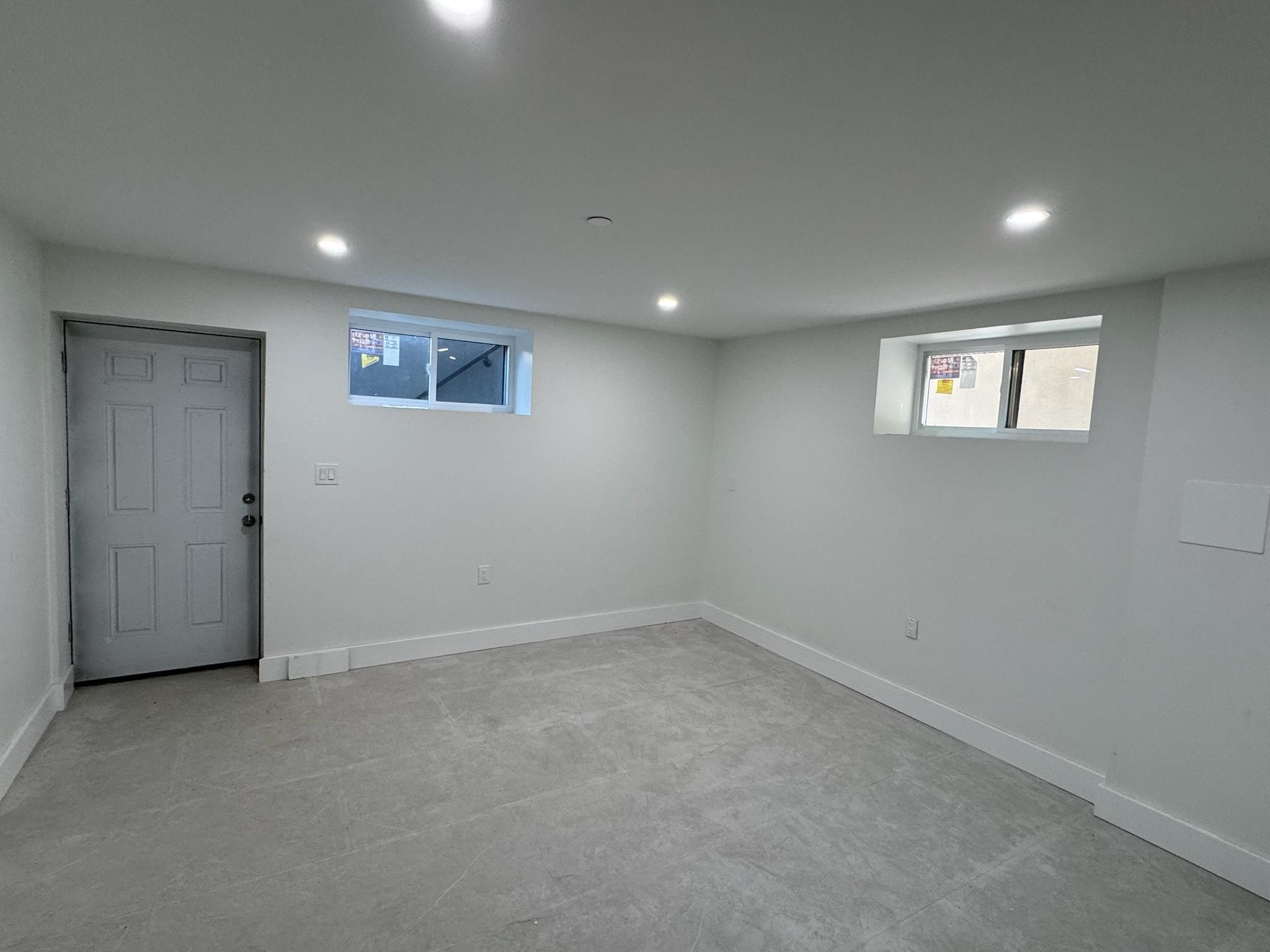 Single Family 195th  Queens, NY 11413, MLS-820360-8