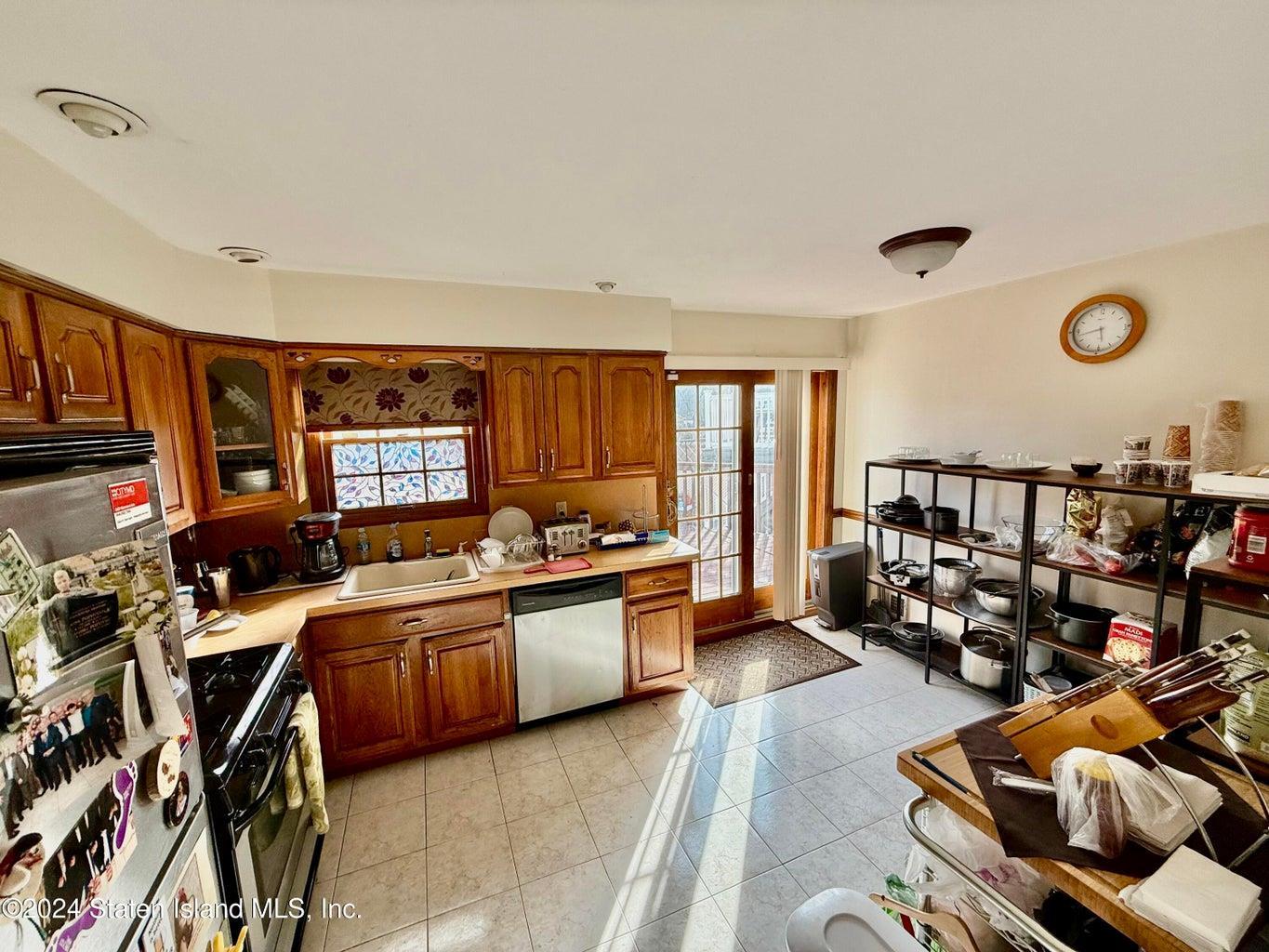 Single Family Crossfield  Staten Island, NY 10312, MLS-820362-12