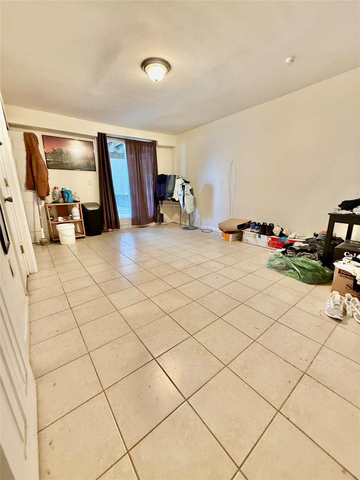 Single Family Crossfield  Staten Island, NY 10312, MLS-820362-15