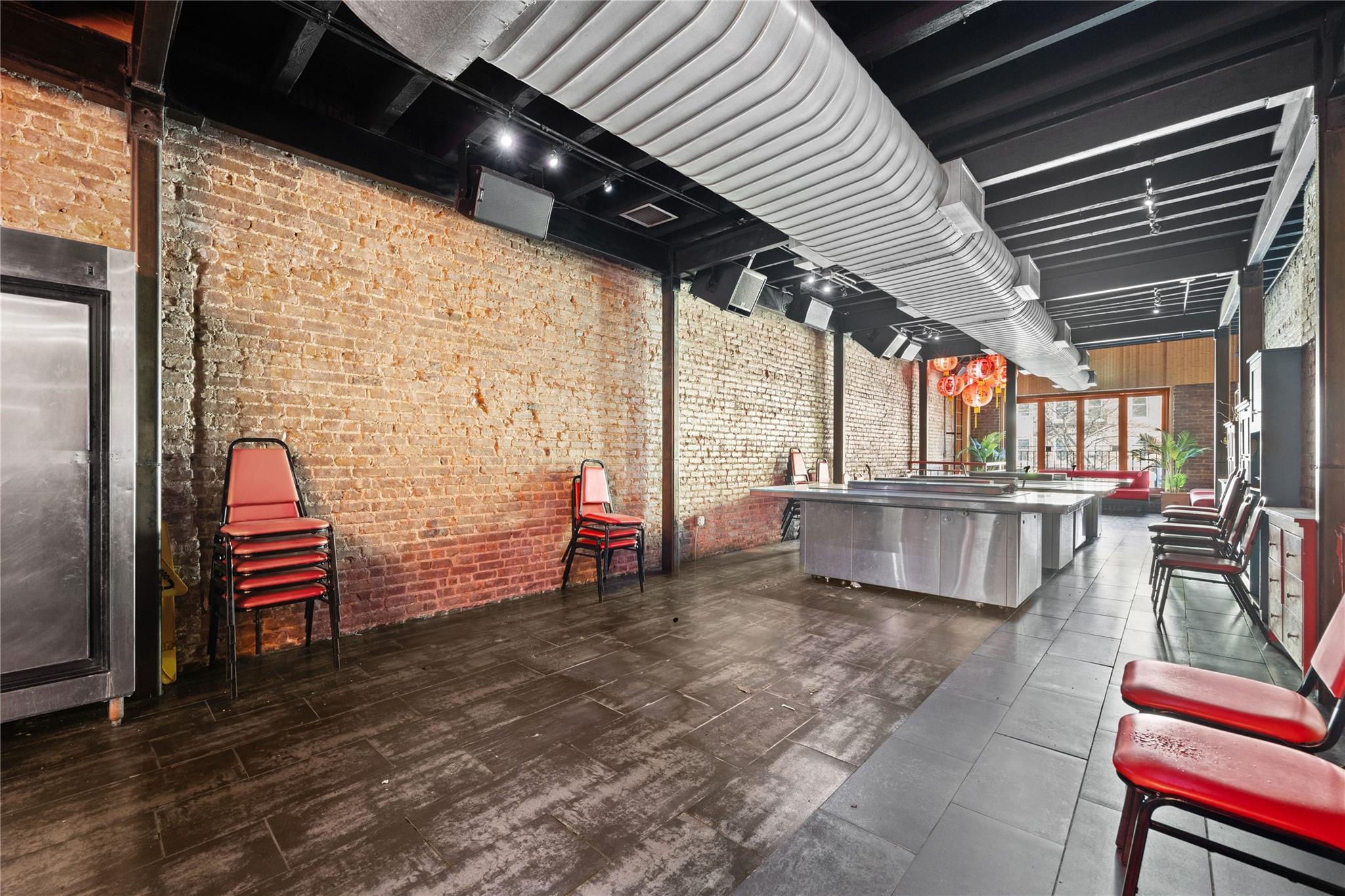 Commercial Lease Dyckman  Manhattan, NY 10040, MLS-820413-14