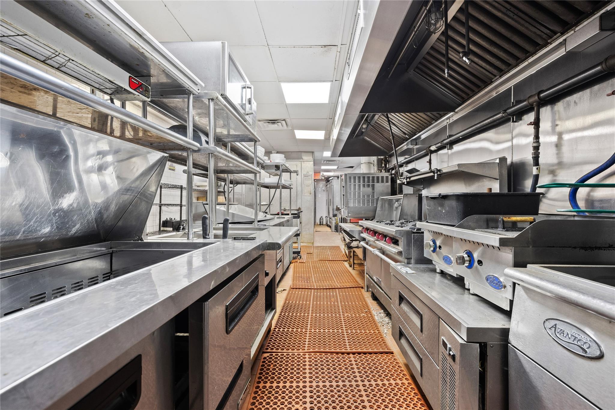 Commercial Lease Dyckman  Manhattan, NY 10040, MLS-820413-18