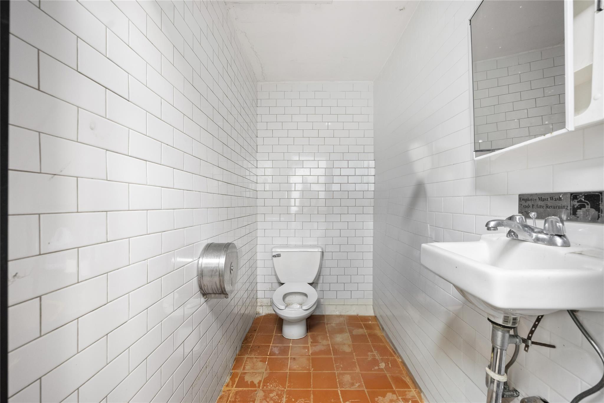 Commercial Lease Dyckman  Manhattan, NY 10040, MLS-820413-20