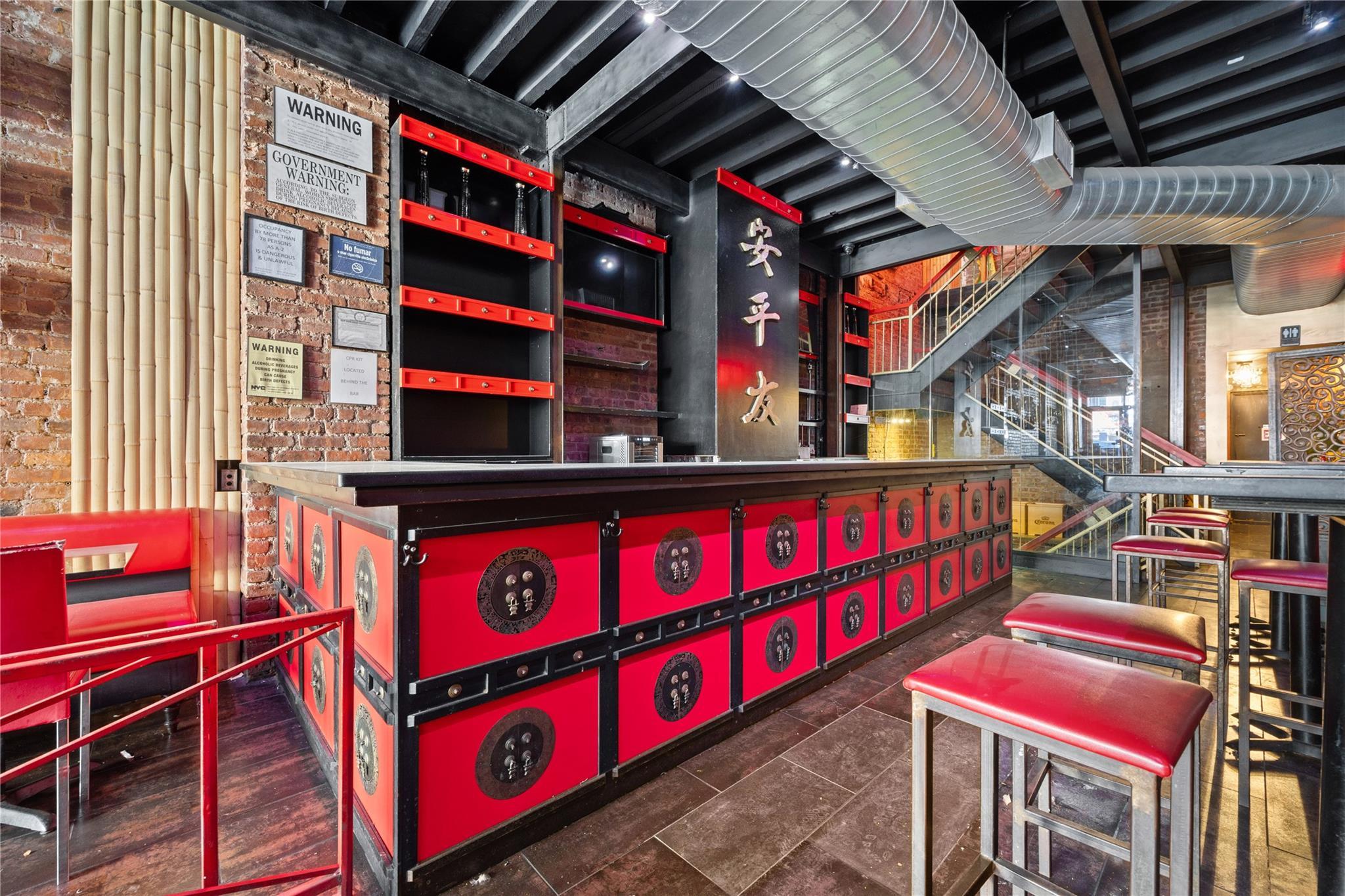 Commercial Lease Dyckman  Manhattan, NY 10040, MLS-820413-4