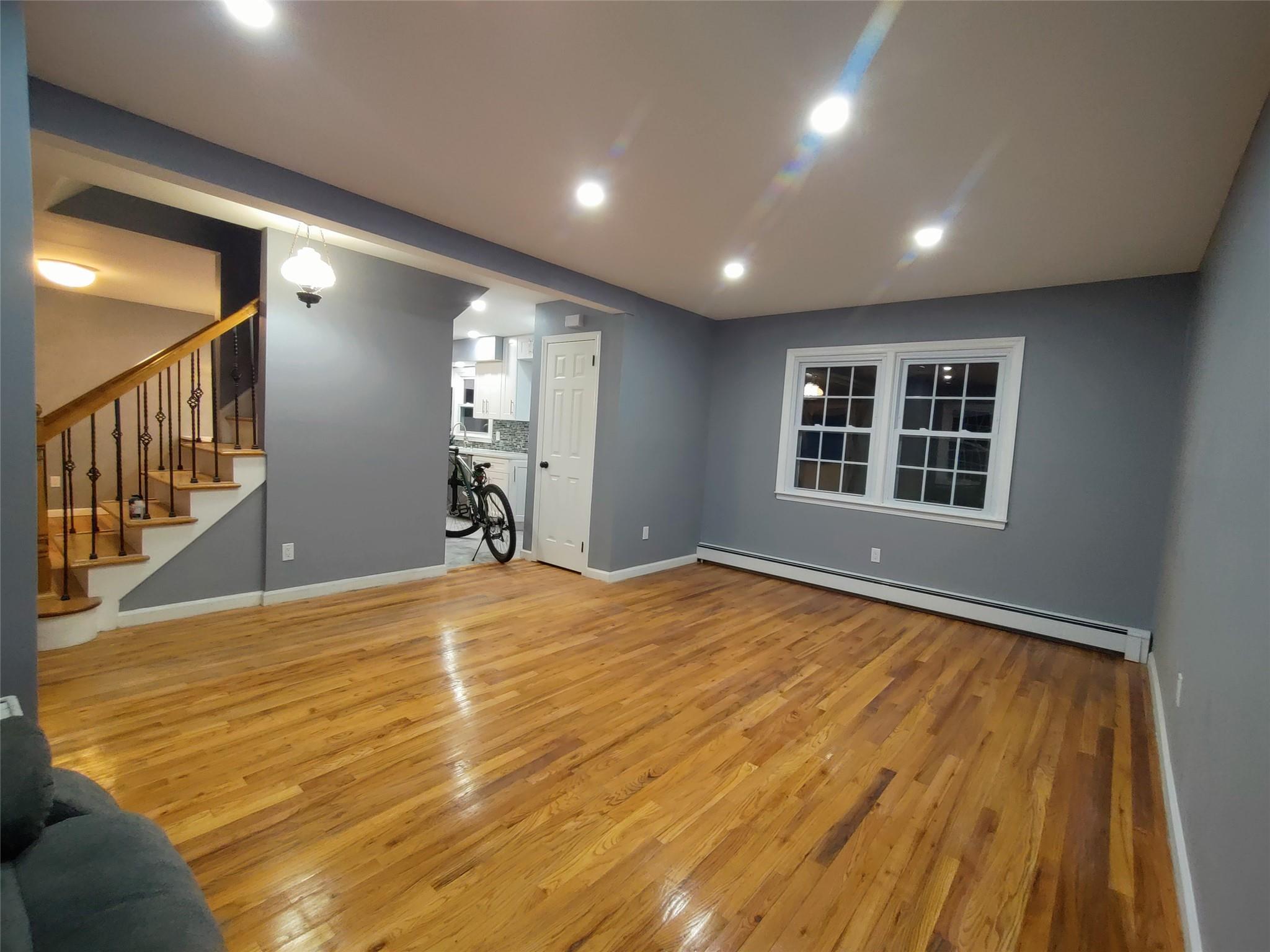 Single Family Maple  Nassau County, NY 11565, MLS-820443-10