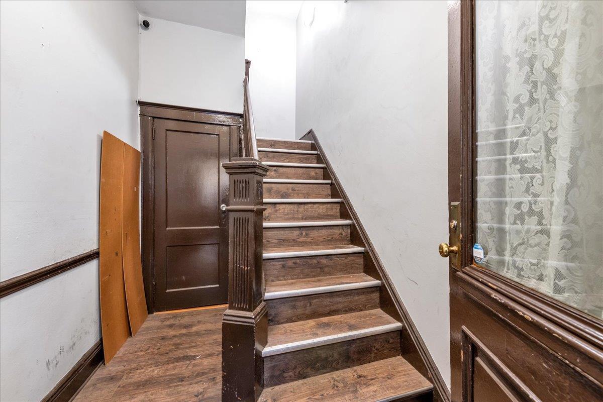 Single Family 34th  Queens, NY 11101, MLS-820476-2