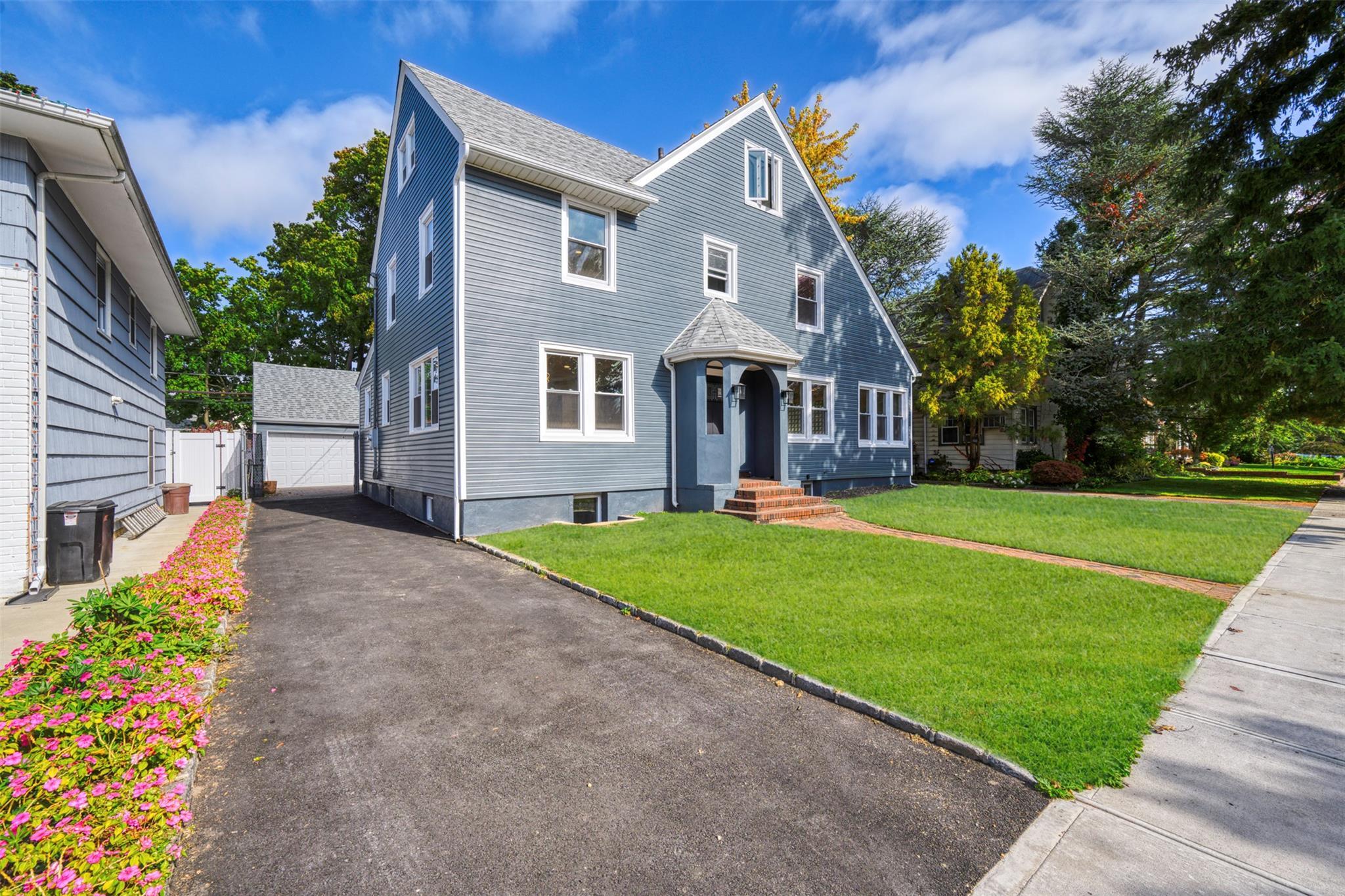 Single Family Shepherd  Nassau County, NY 11570, MLS-820491-3