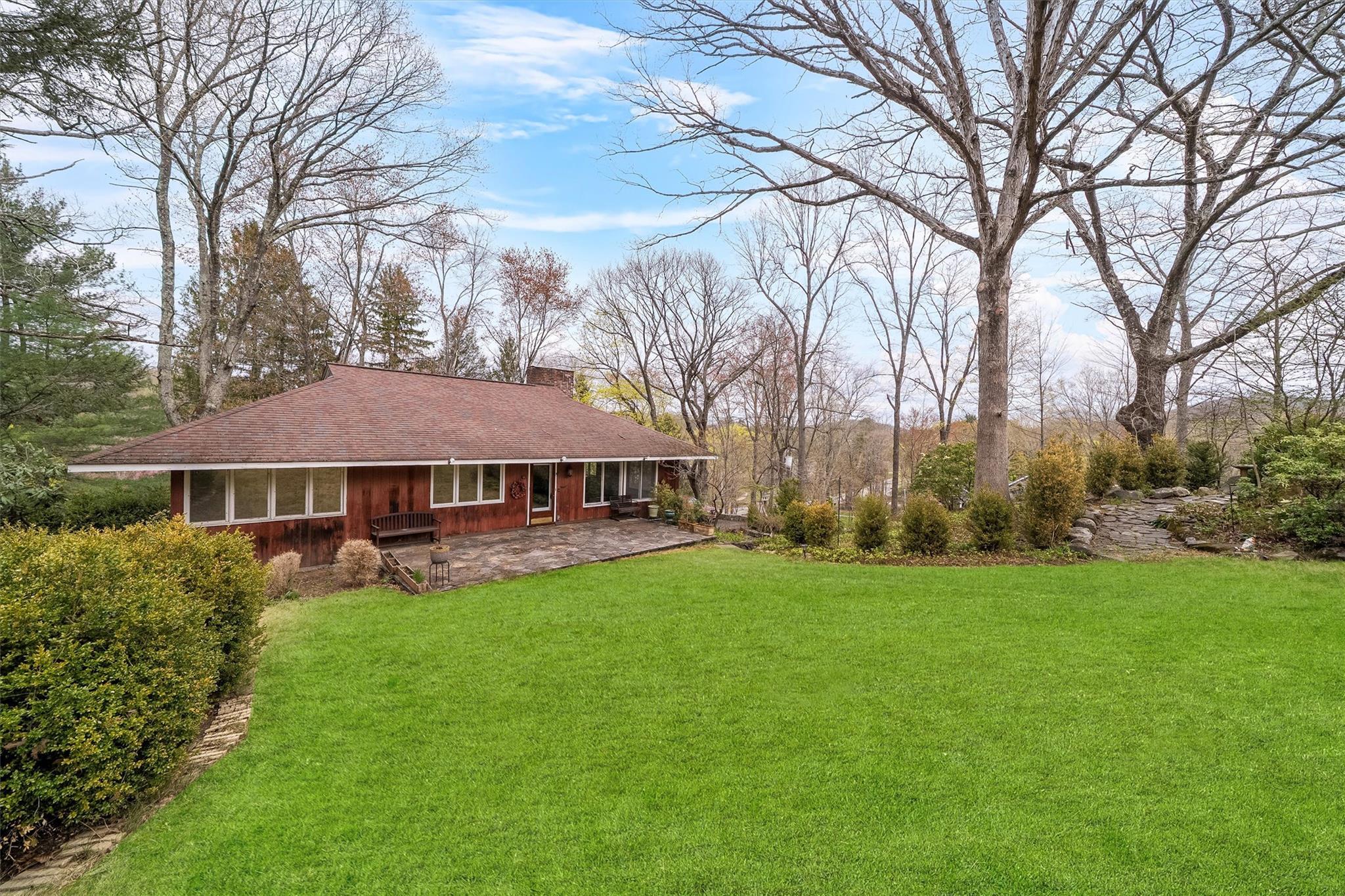 Single Family Watch Hill  Westchester County, NY 10567, MLS-820541-32