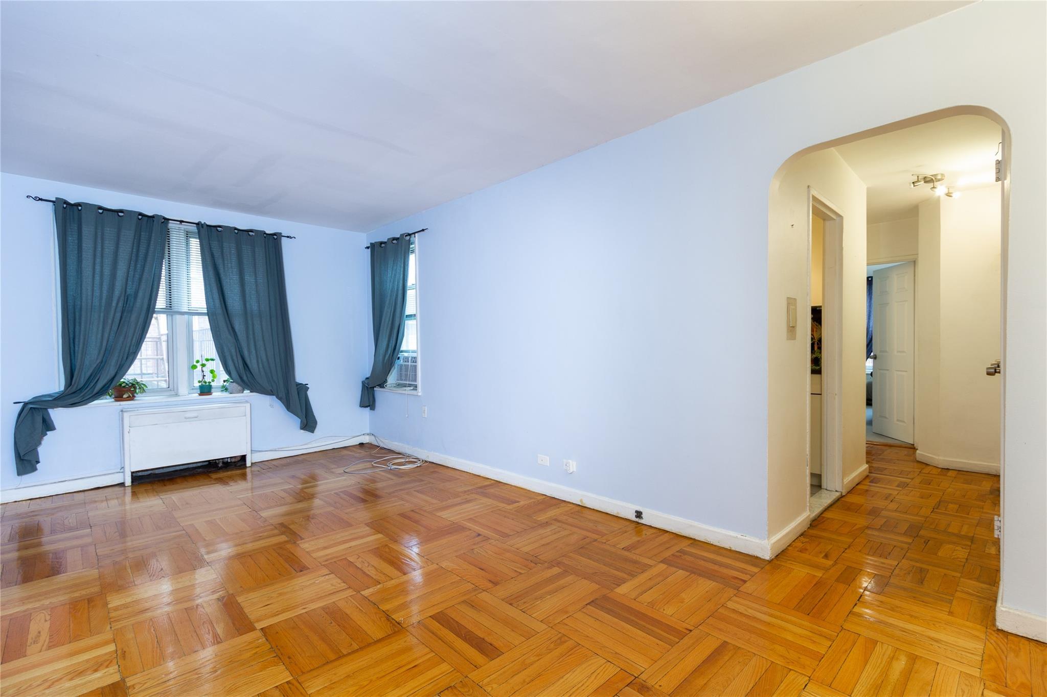 Coop 113  Queens, NY 11375, MLS-820591-6
