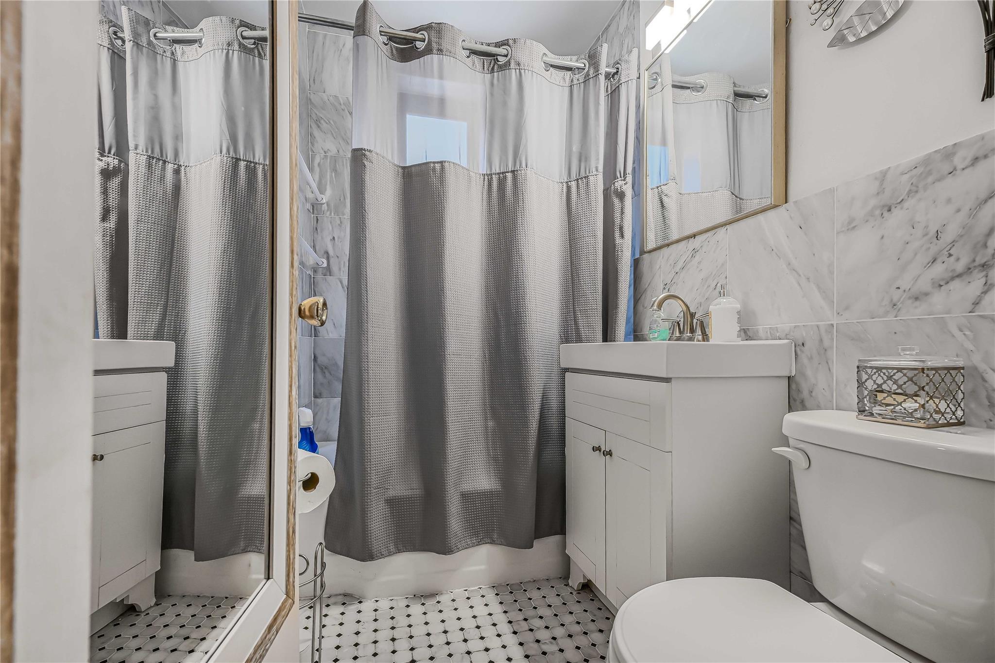 Coop 232nd  Bronx, NY 10466, MLS-820641-23