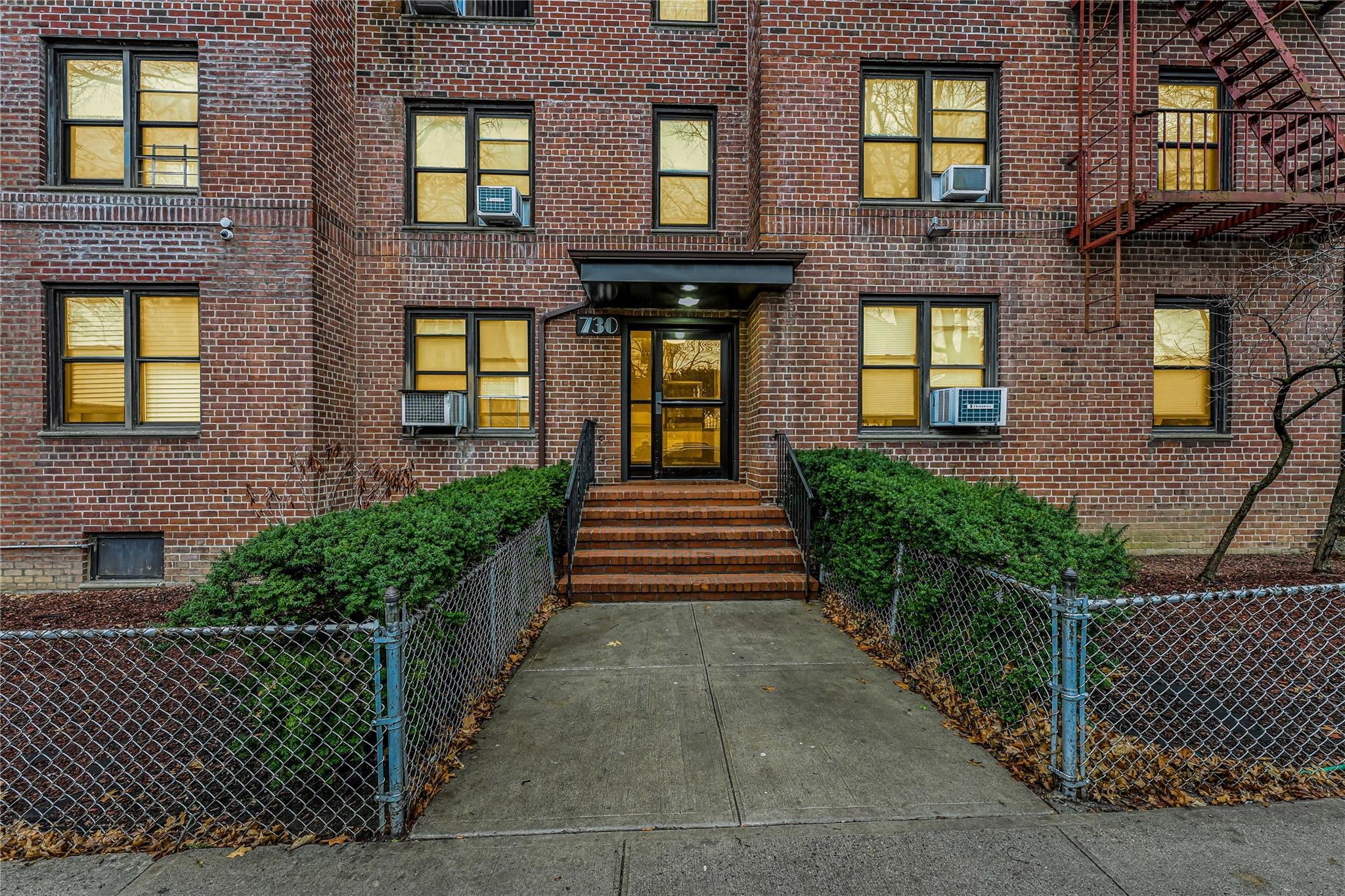 Coop 232nd  Bronx, NY 10466, MLS-820641-3