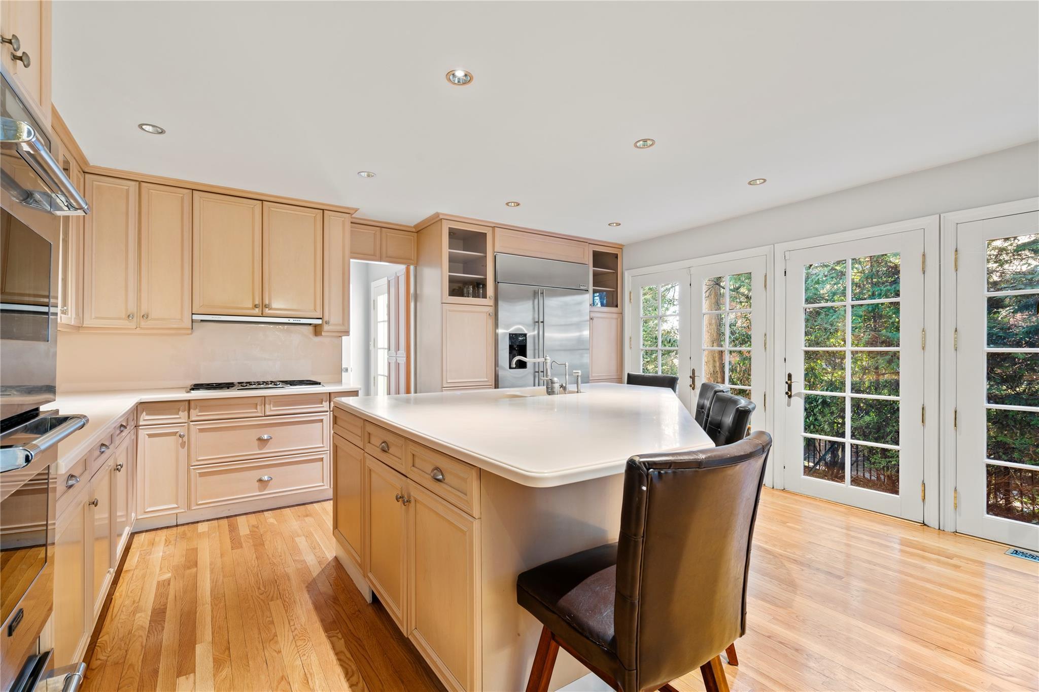 Single Family Amherst  Nassau County, NY 11021, MLS-820790-11
