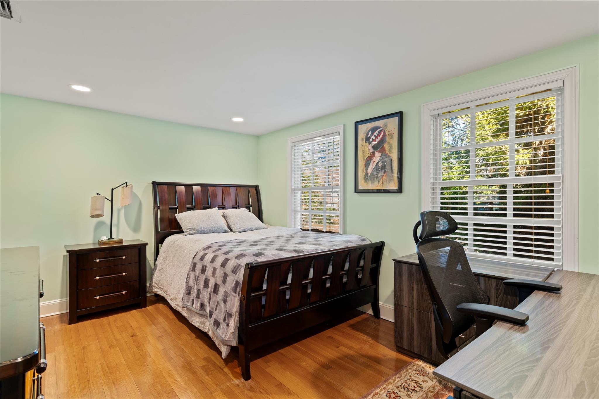 Single Family Amherst  Nassau County, NY 11021, MLS-820790-18