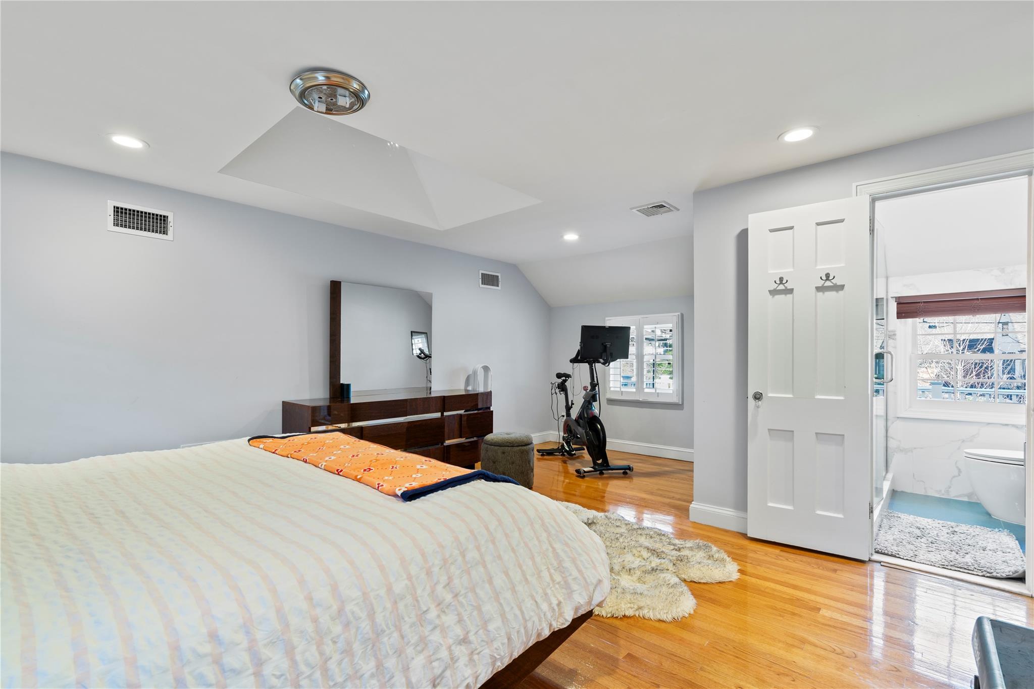 Single Family Amherst  Nassau County, NY 11021, MLS-820790-19
