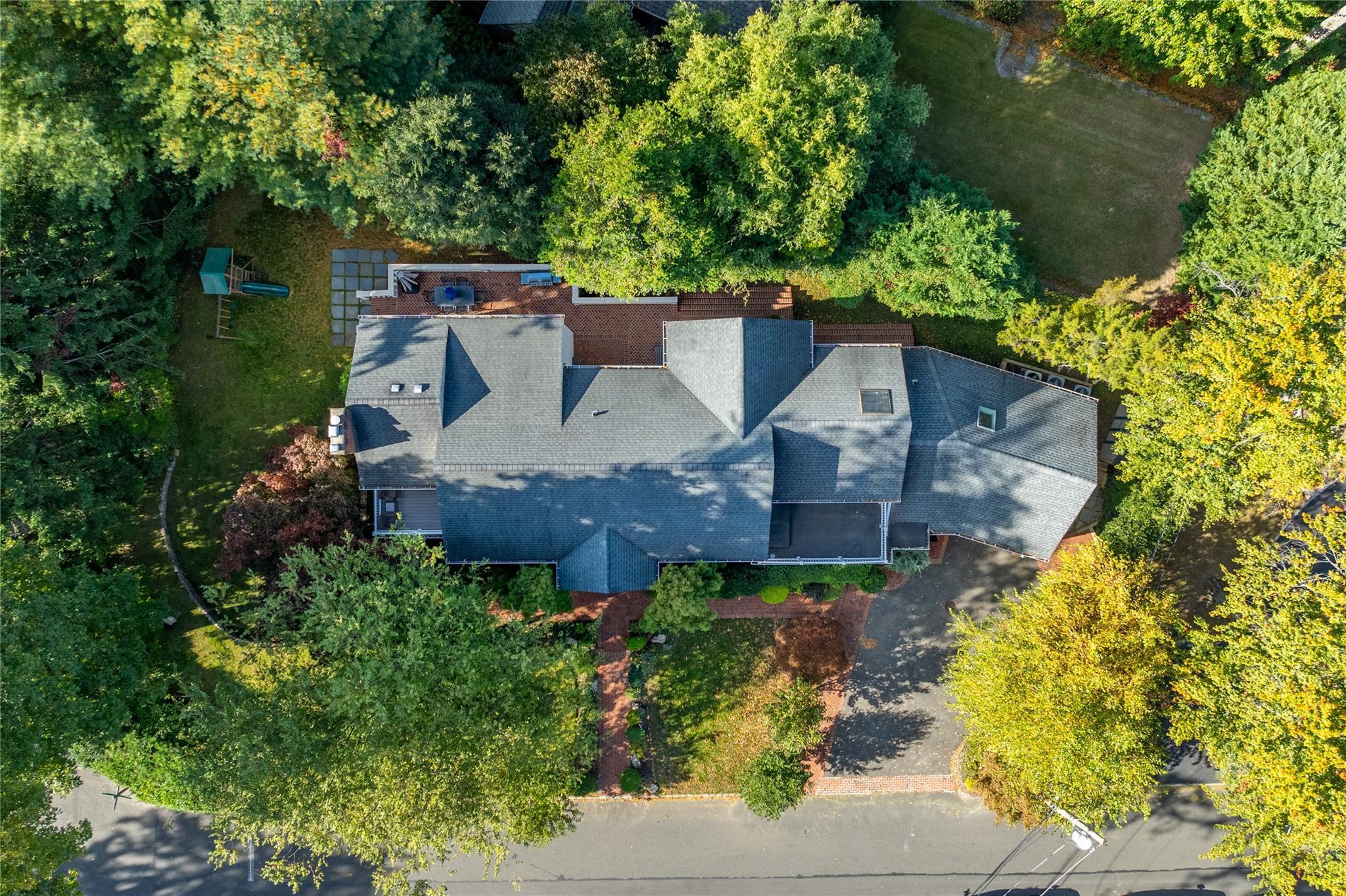 Single Family Amherst  Nassau County, NY 11021, MLS-820790-32