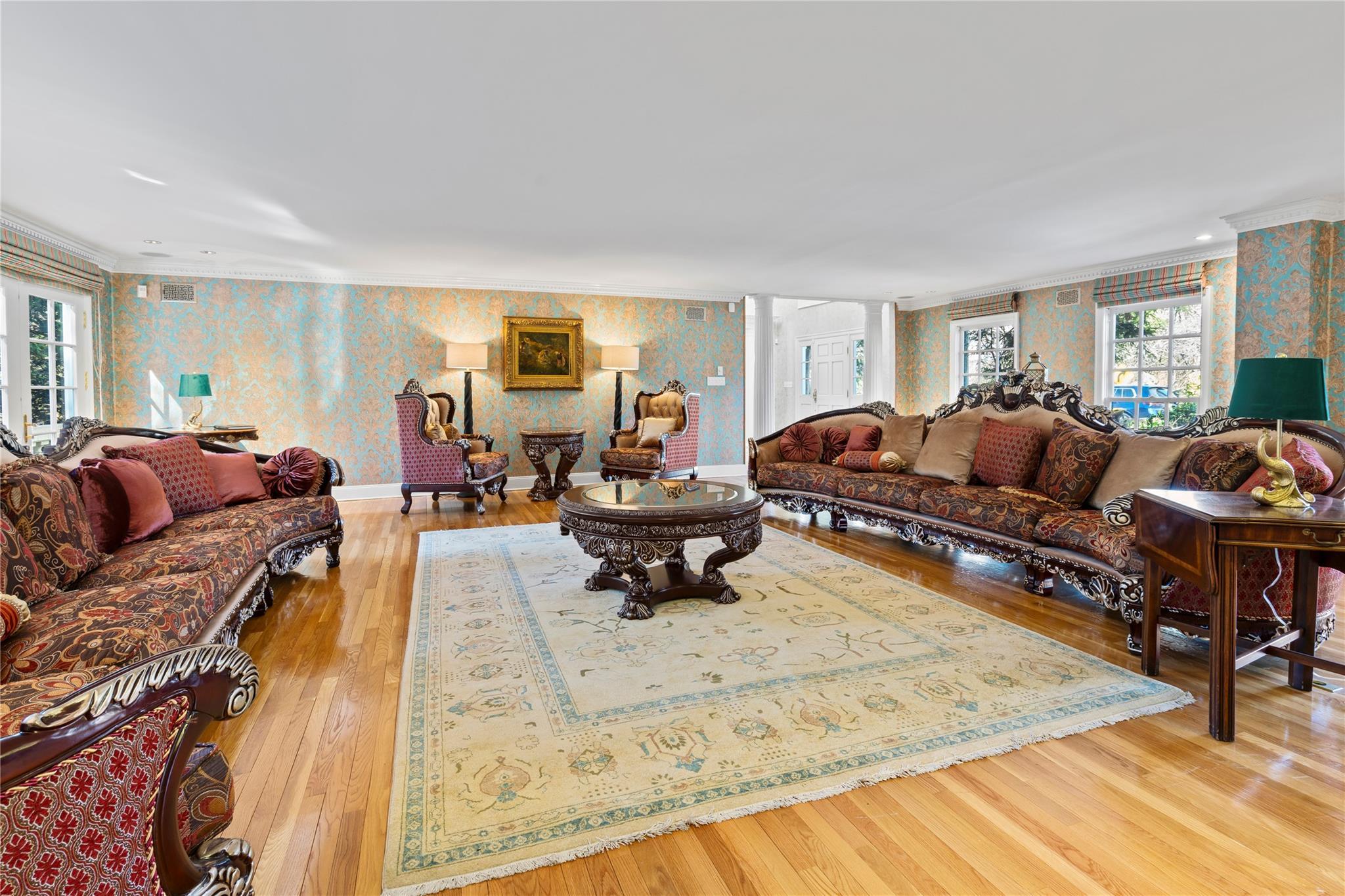 Single Family Amherst  Nassau County, NY 11021, MLS-820790-5