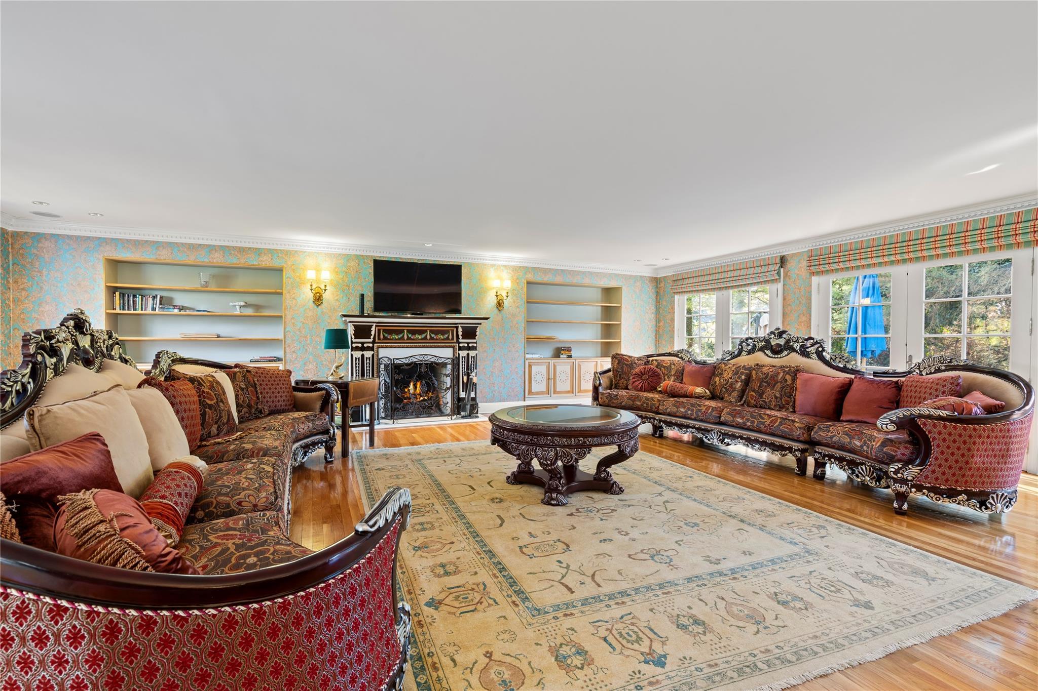 Single Family Amherst  Nassau County, NY 11021, MLS-820790-6